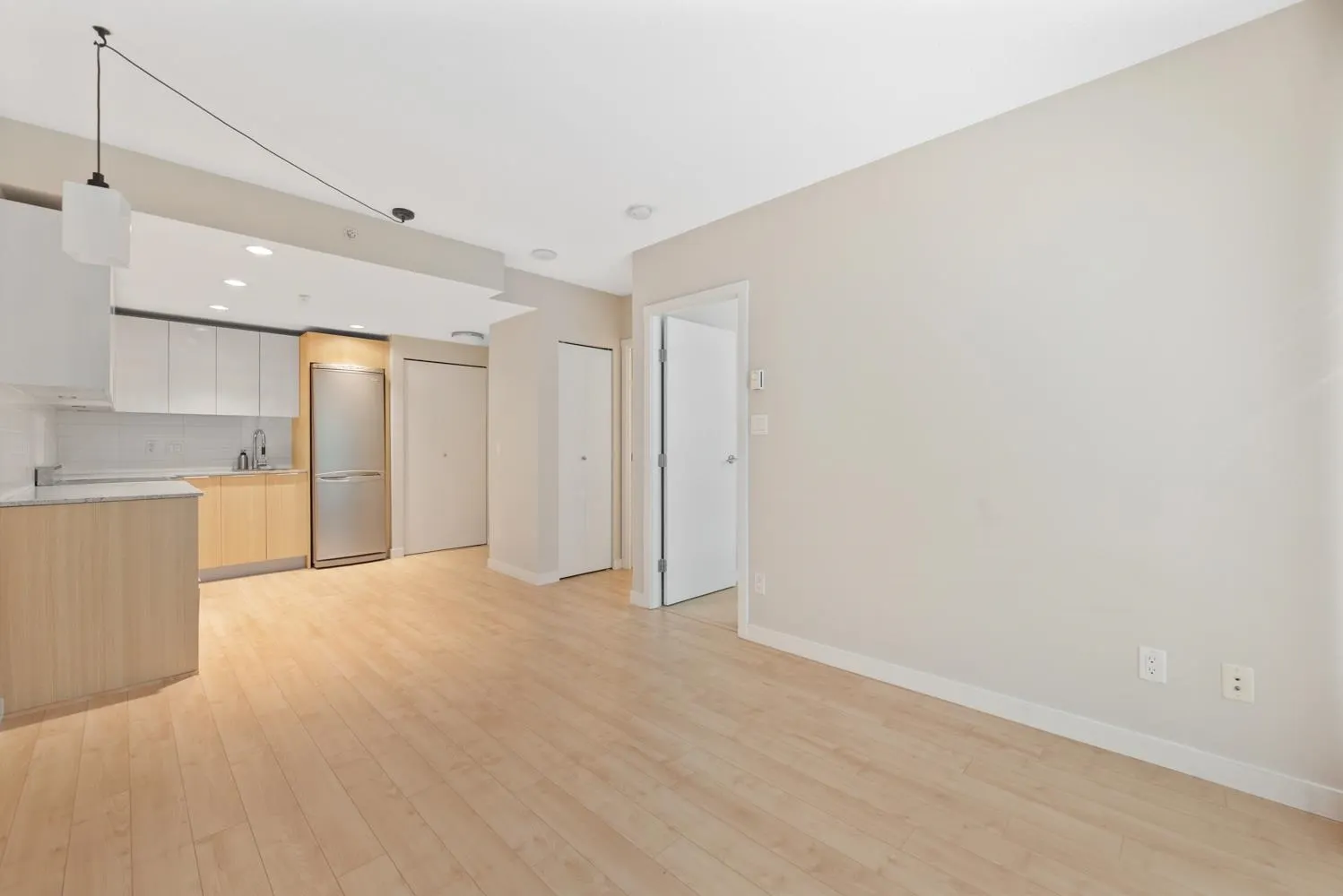 203 1919 Wylie Street