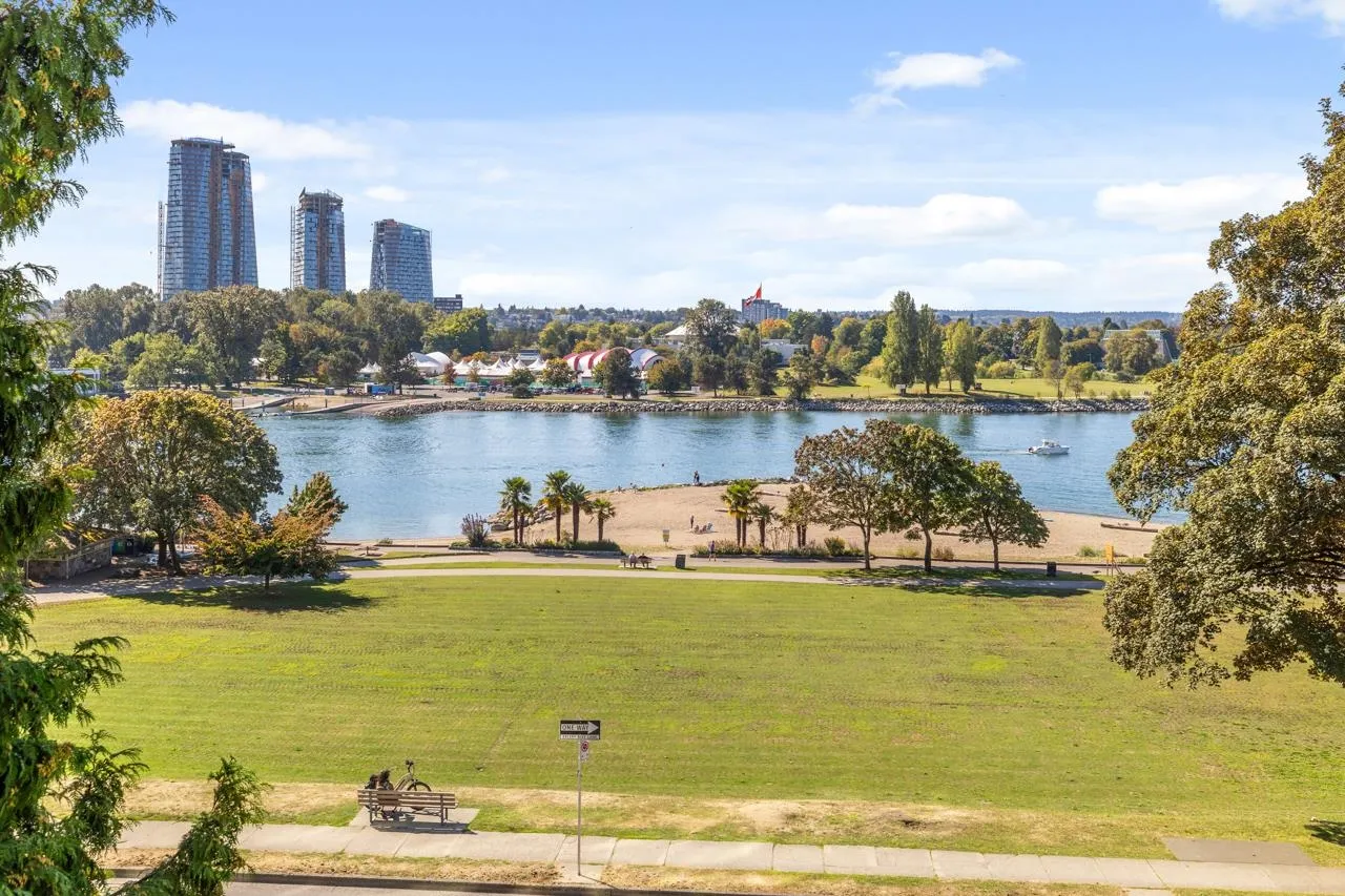 404 1233 Beach Avenue