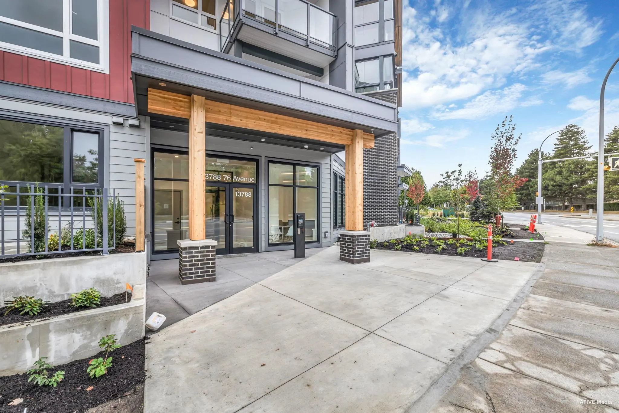 122 13788 76 Avenue