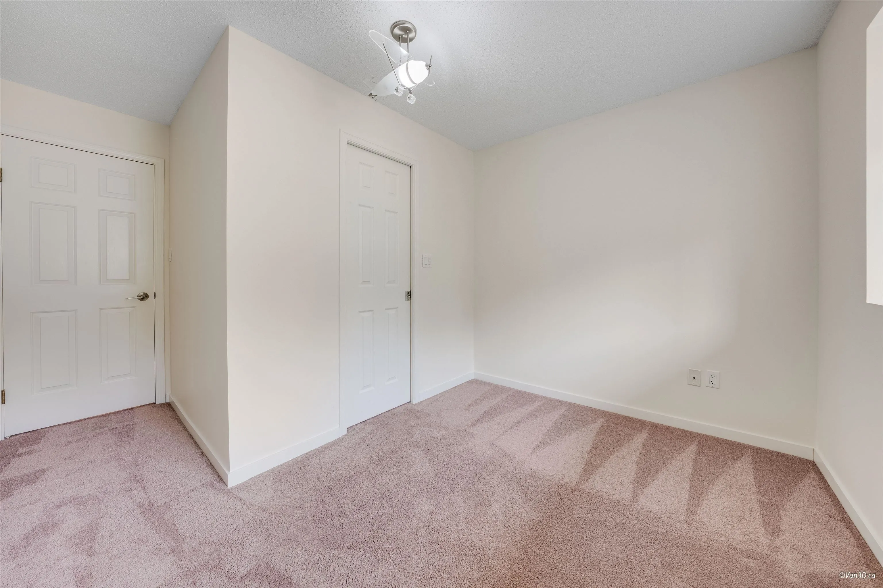 12 Parkdale Place