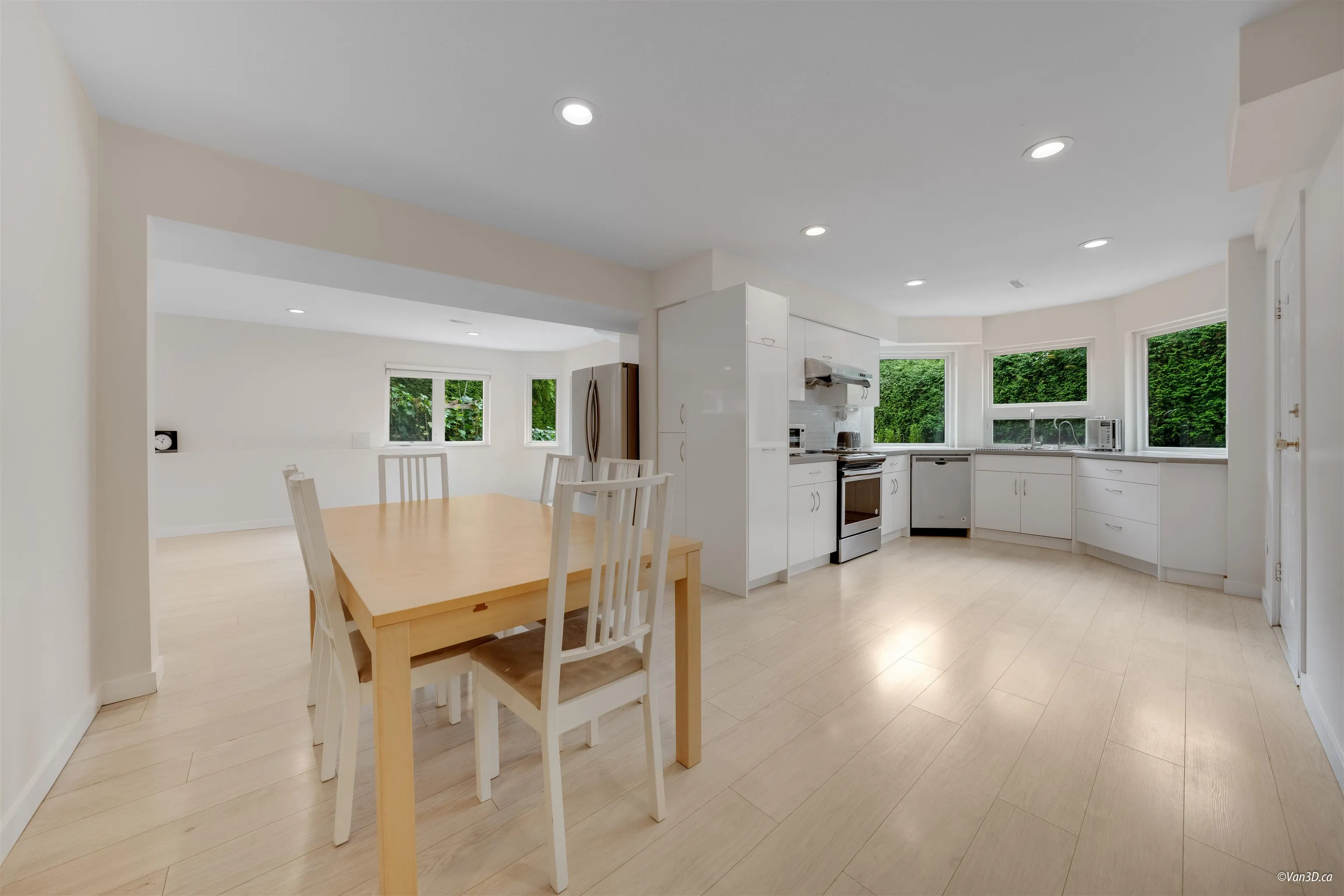 12 Parkdale Place