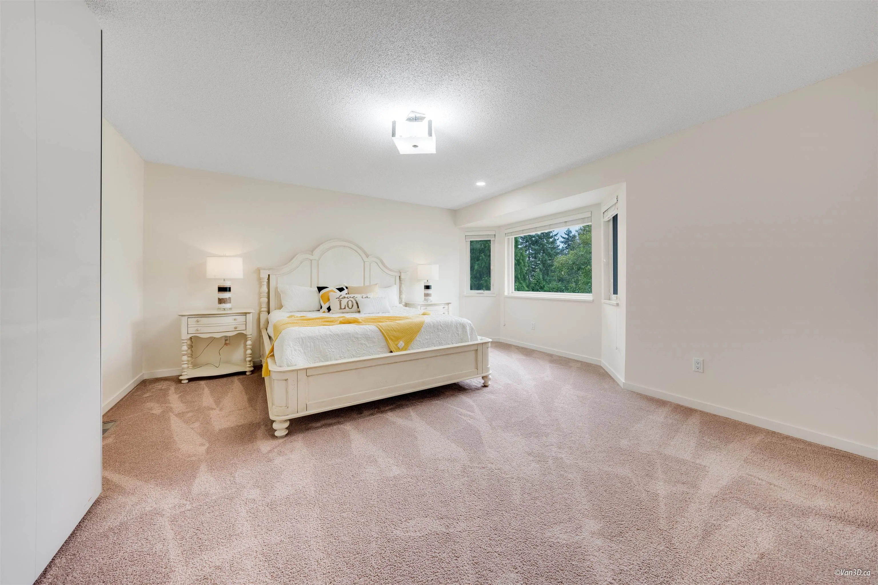 12 Parkdale Place