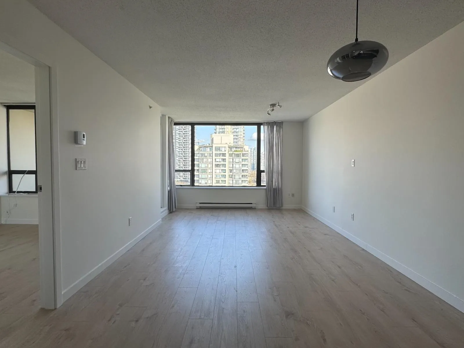 1605 4118 Dawson Street