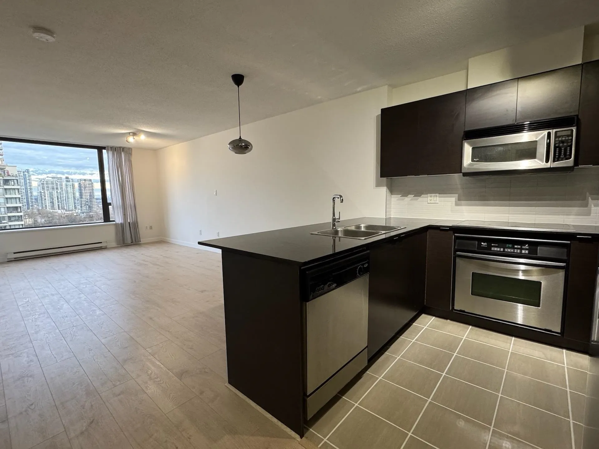 1605 4118 Dawson Street