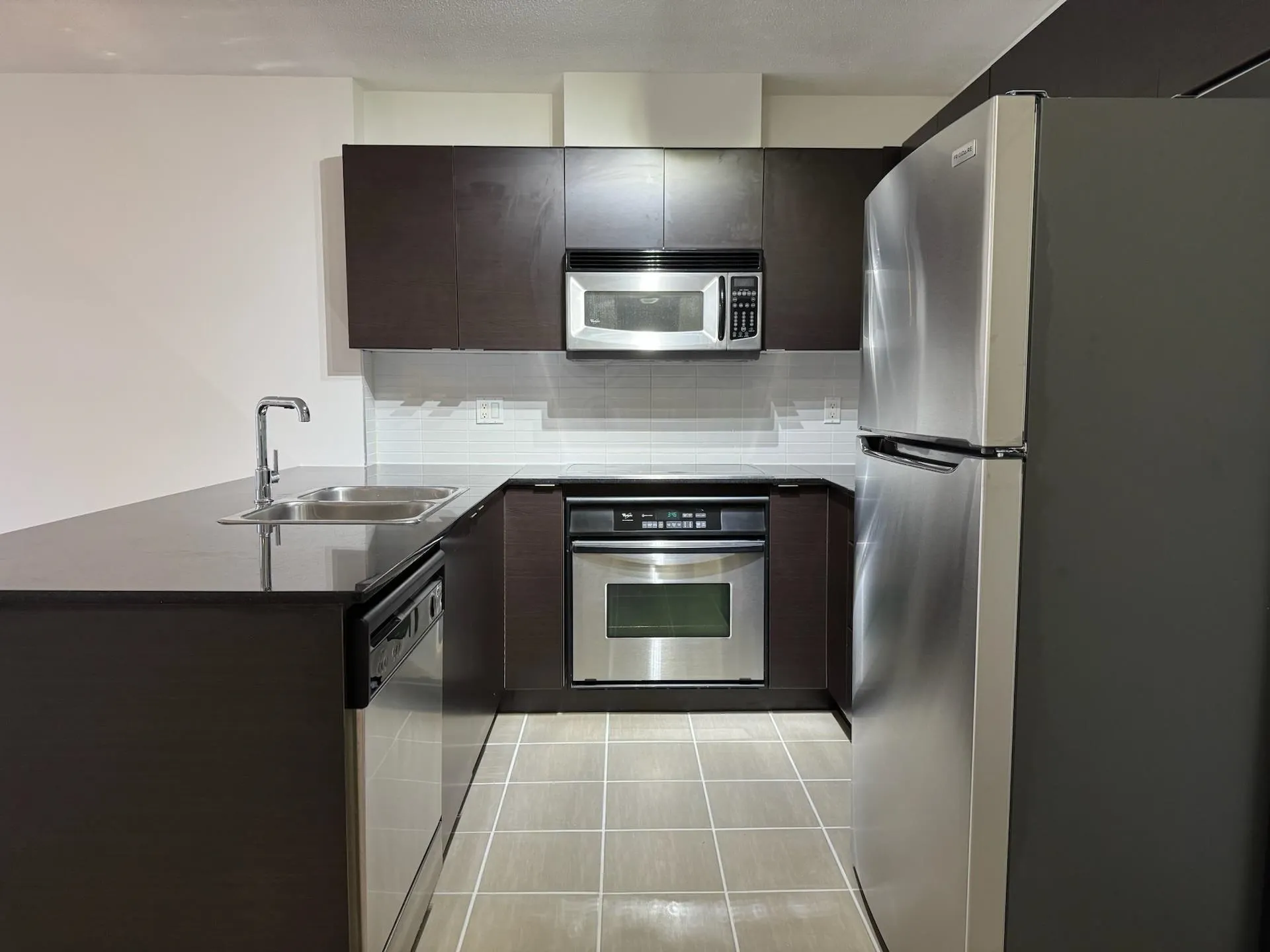 1605 4118 Dawson Street