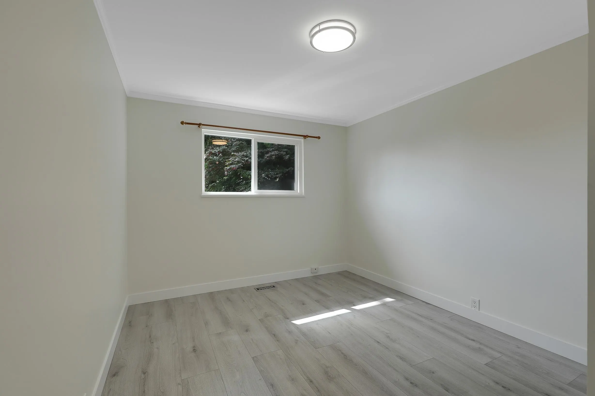732 E 29th Street