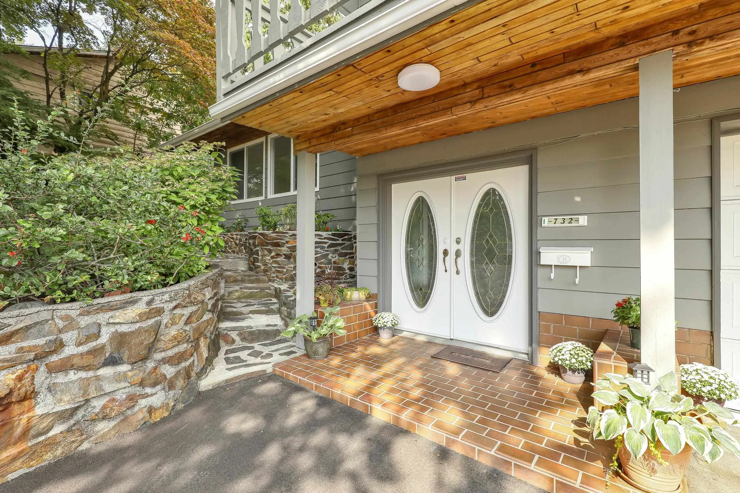 732 E 29th Street