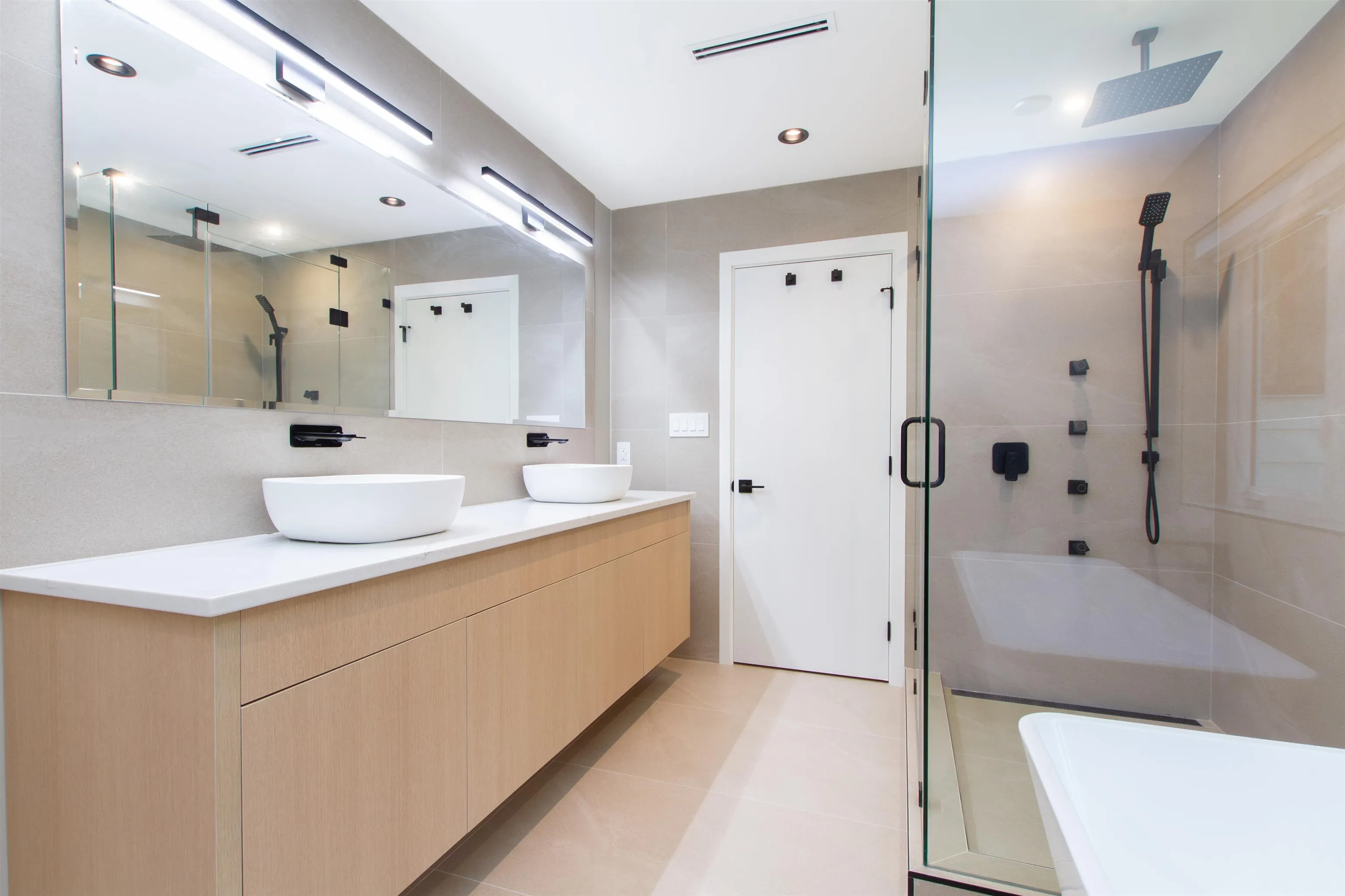 39 3385 Mamquam Road