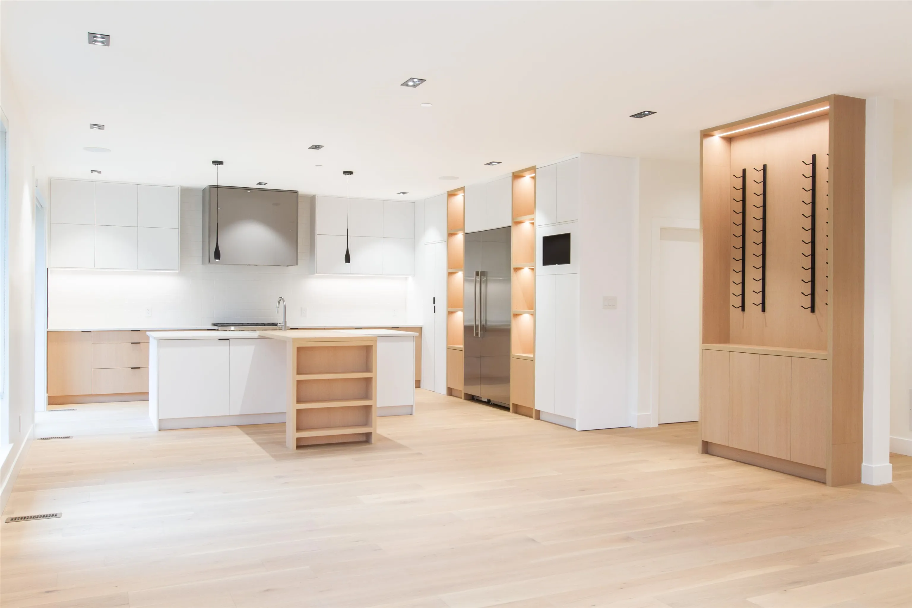 39 3385 Mamquam Road