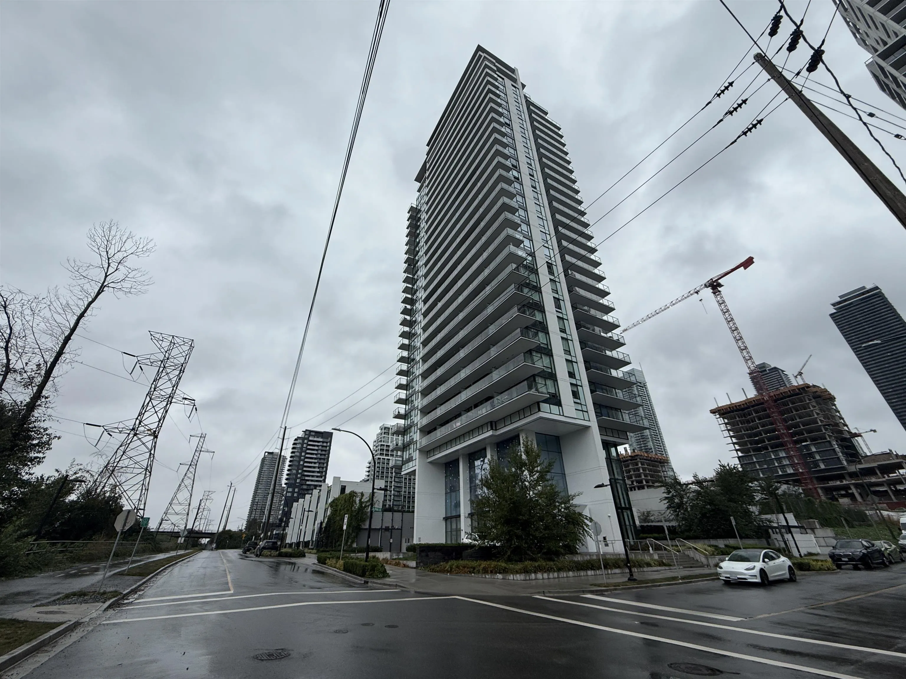 2501 2425 Alpha Avenue