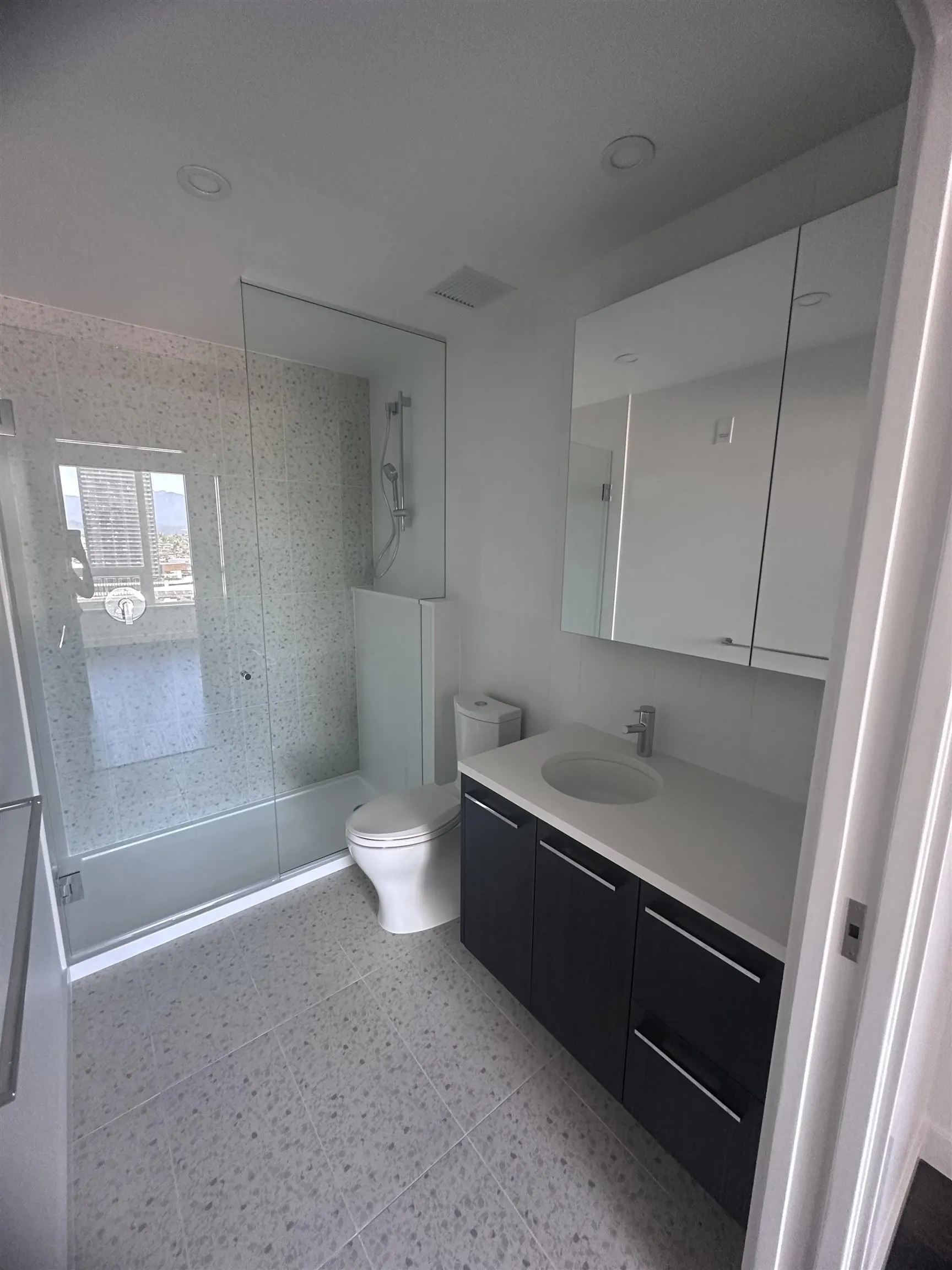 2501 2425 Alpha Avenue