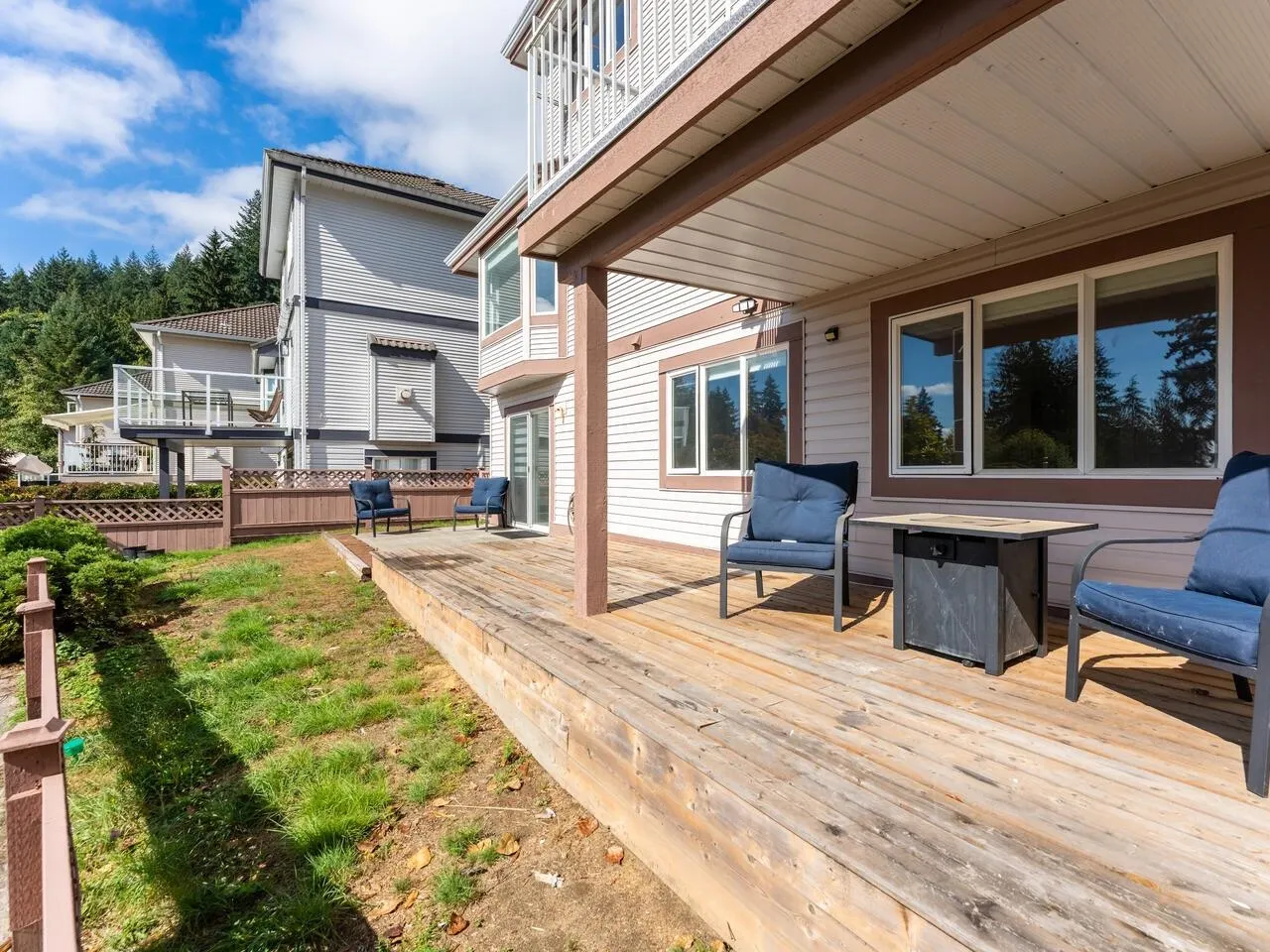 1668 Plateau Crescent
