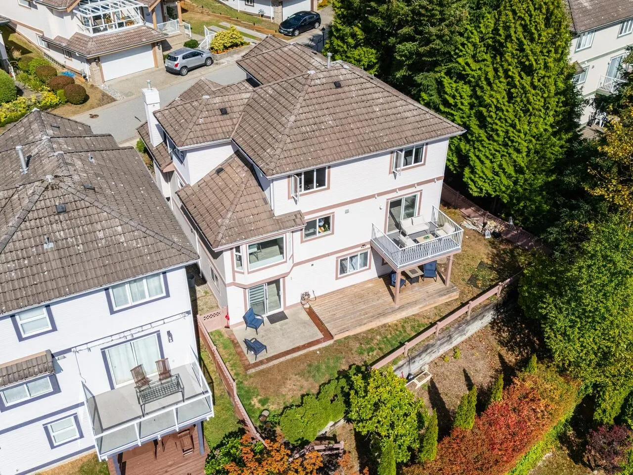 1668 Plateau Crescent