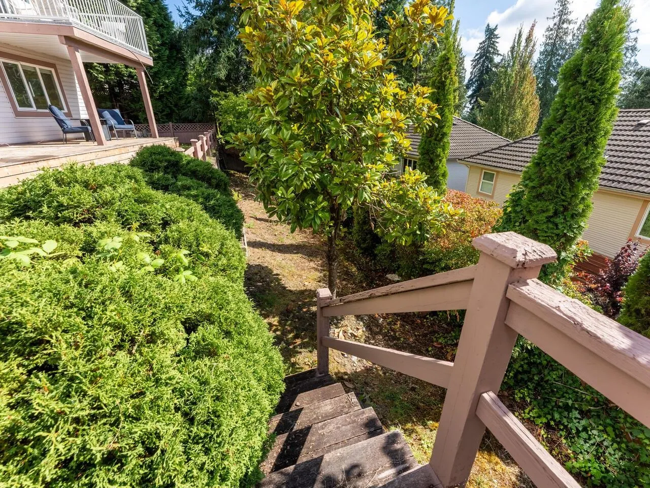 1668 Plateau Crescent