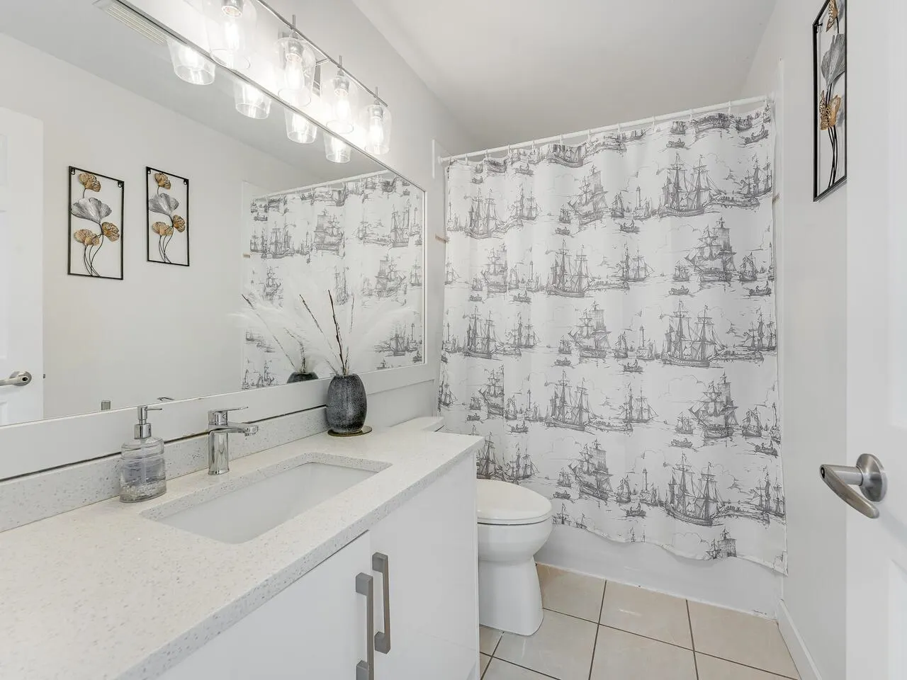 1668 Plateau Crescent