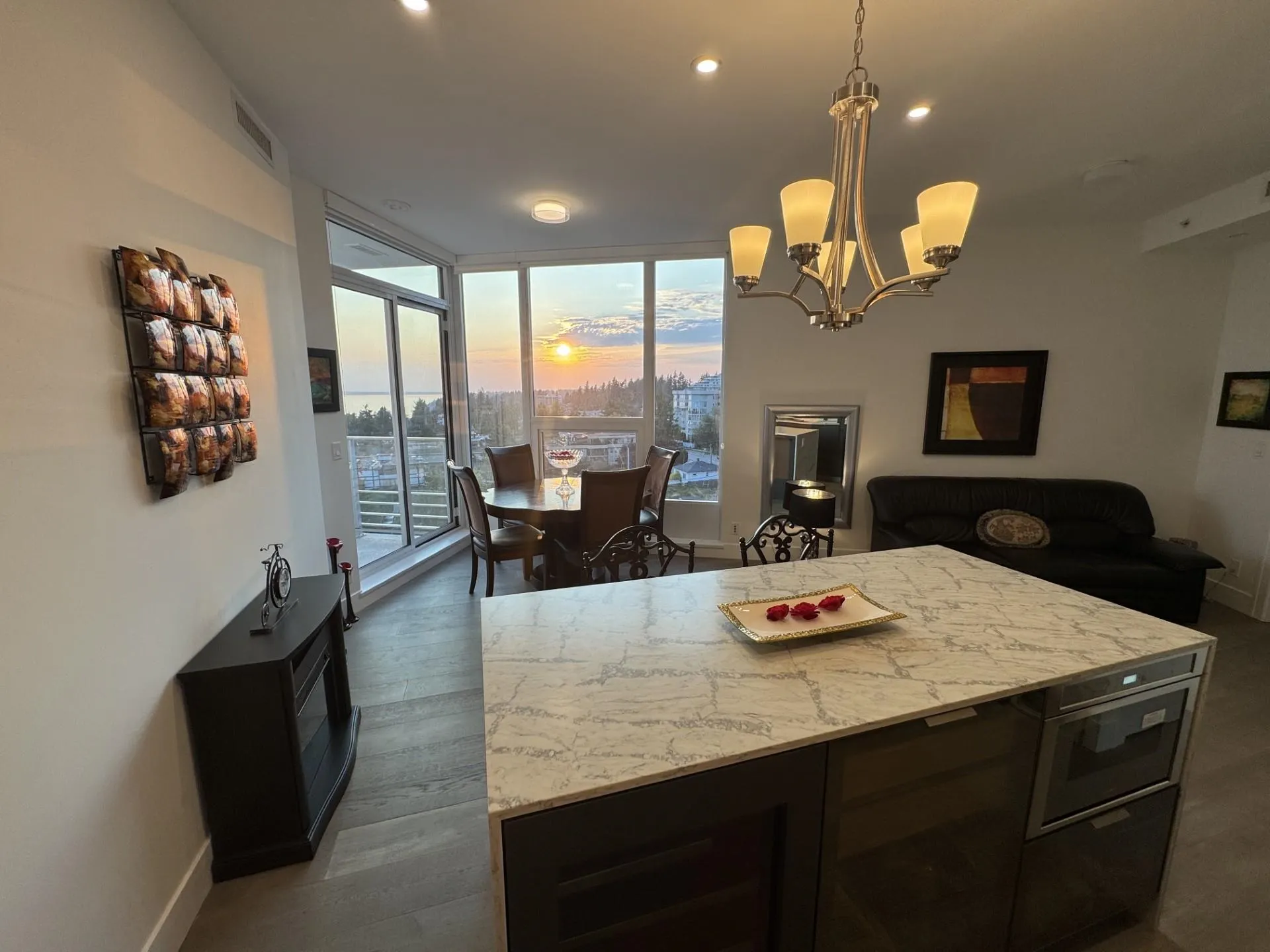 807 1342 Johnston Road