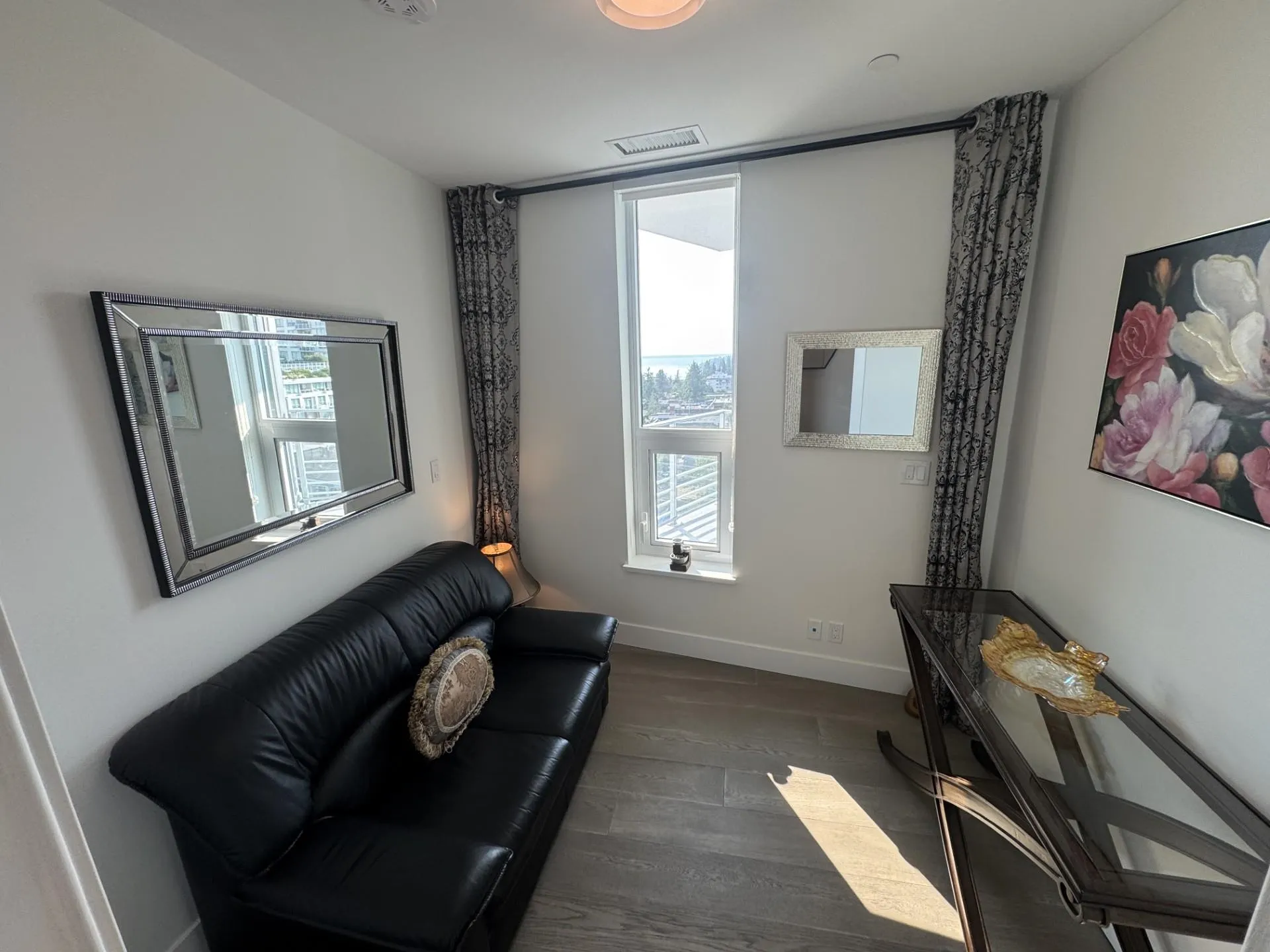 807 1342 Johnston Road