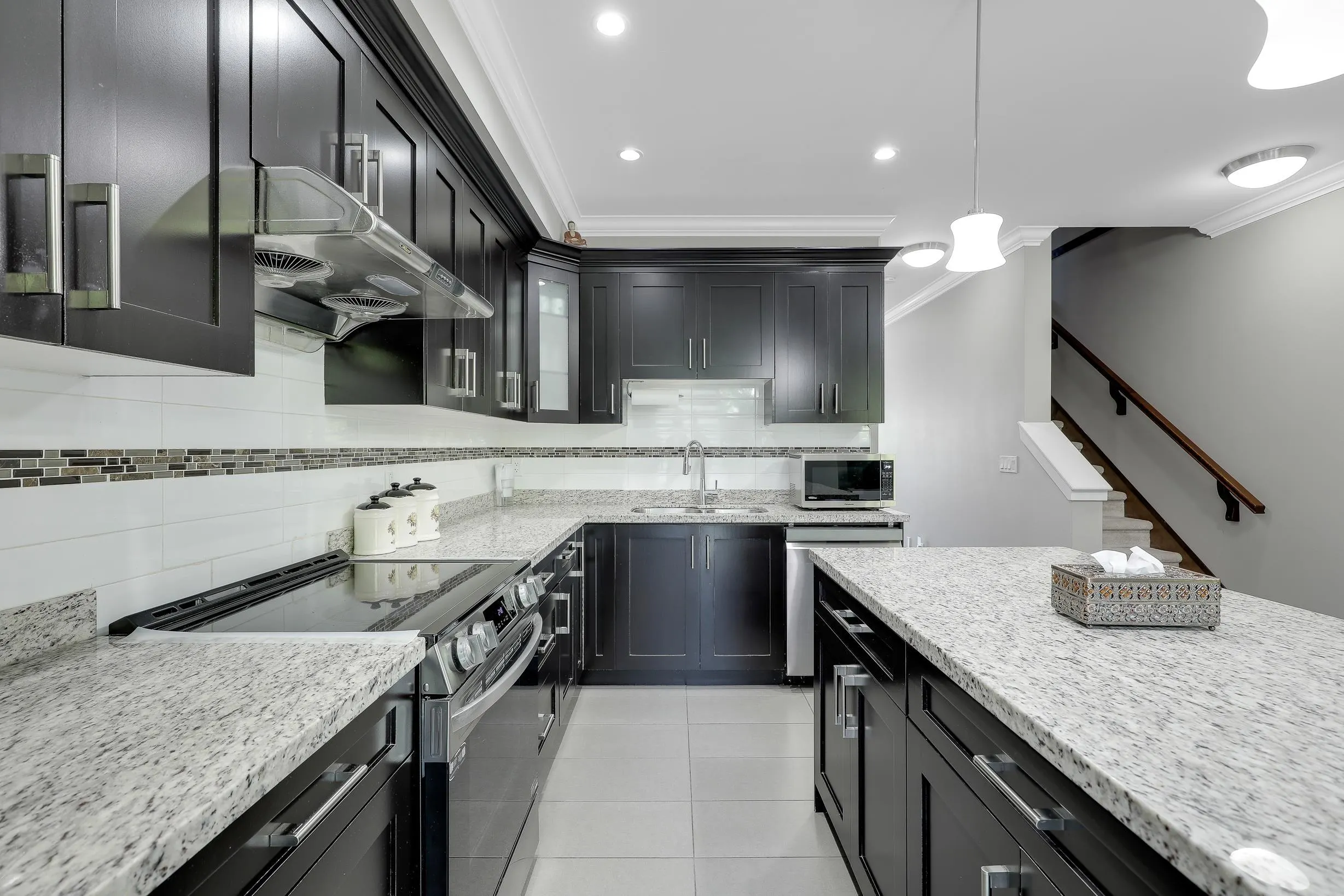 50 6383 140 Street