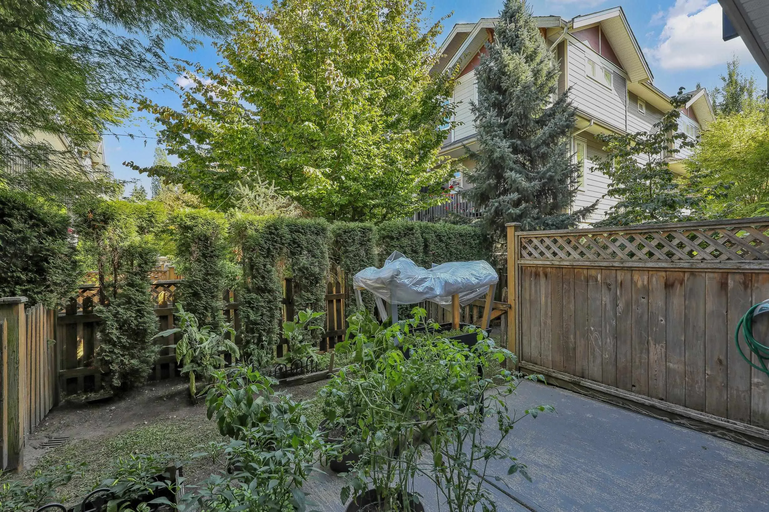 50 6383 140 Street