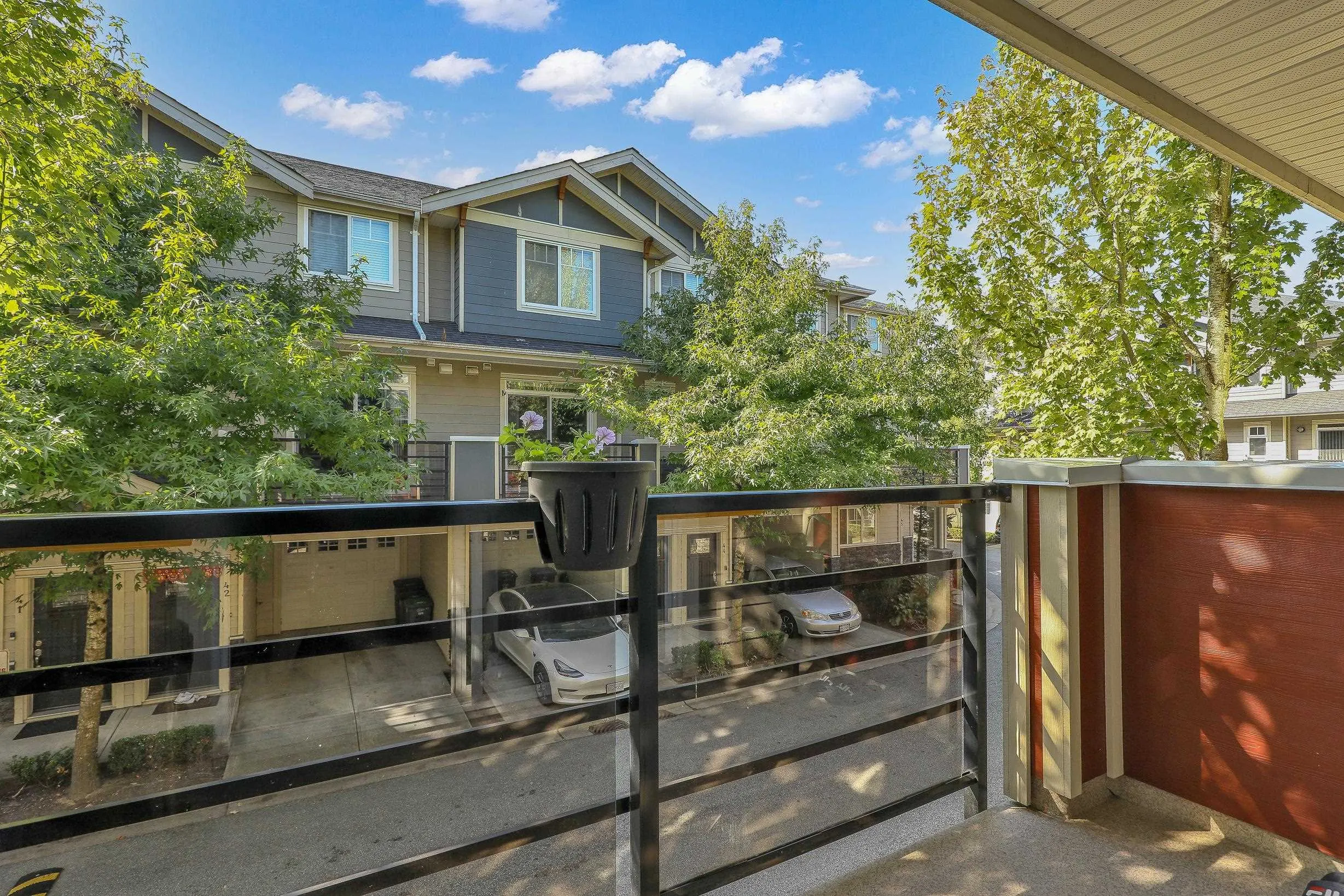 50 6383 140 Street