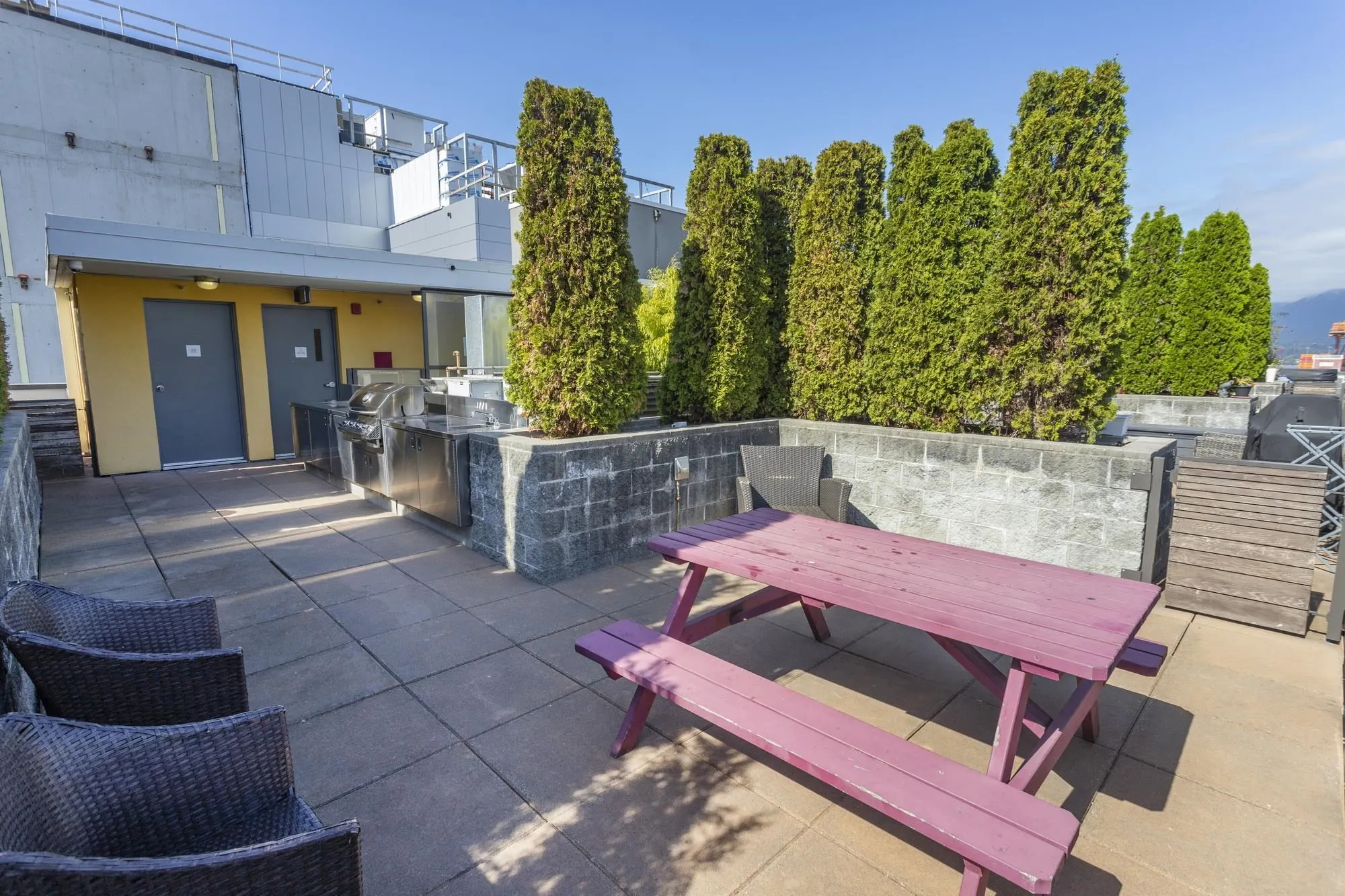501 150 E Cordova Street