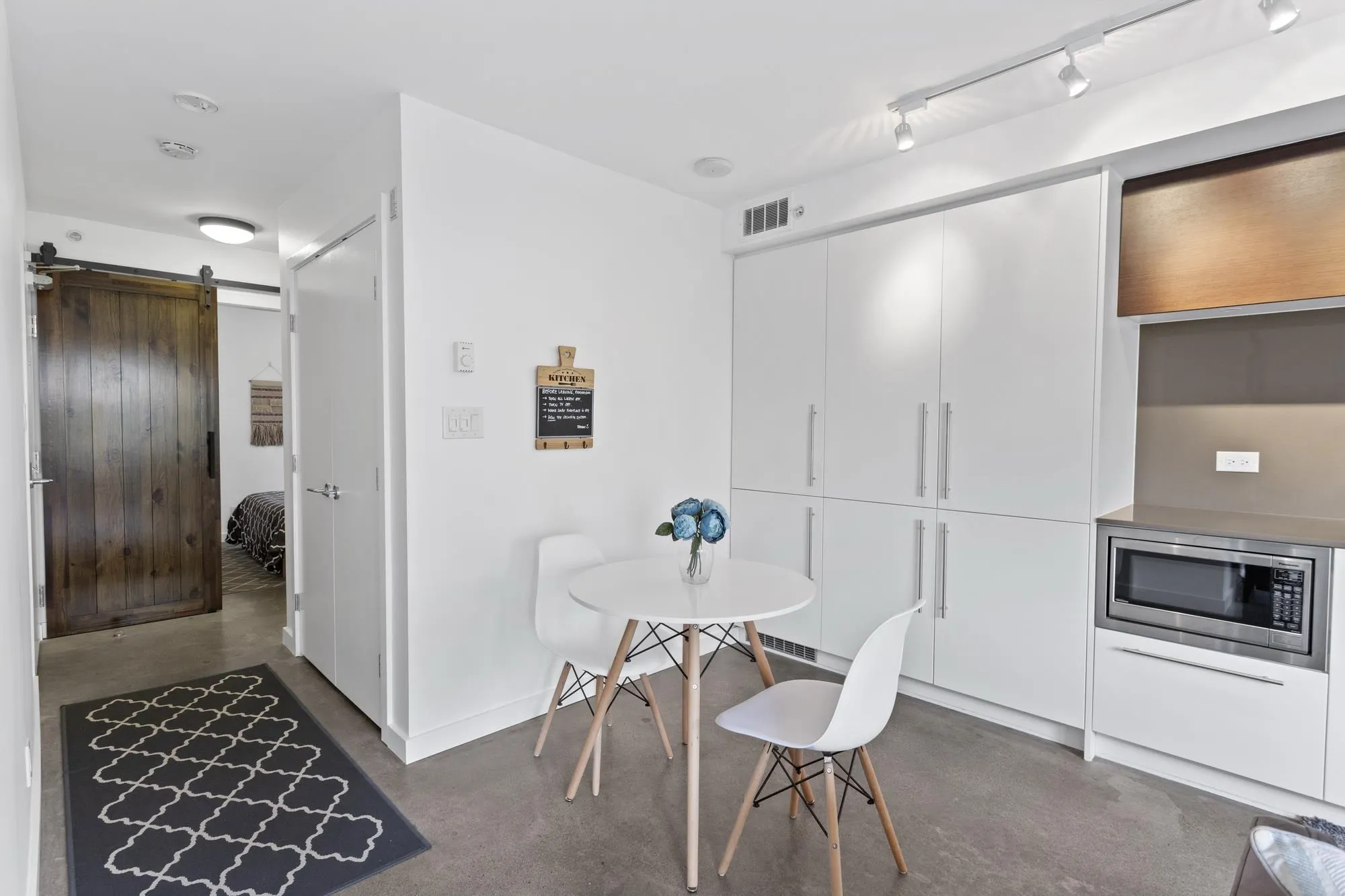 501 150 E Cordova Street