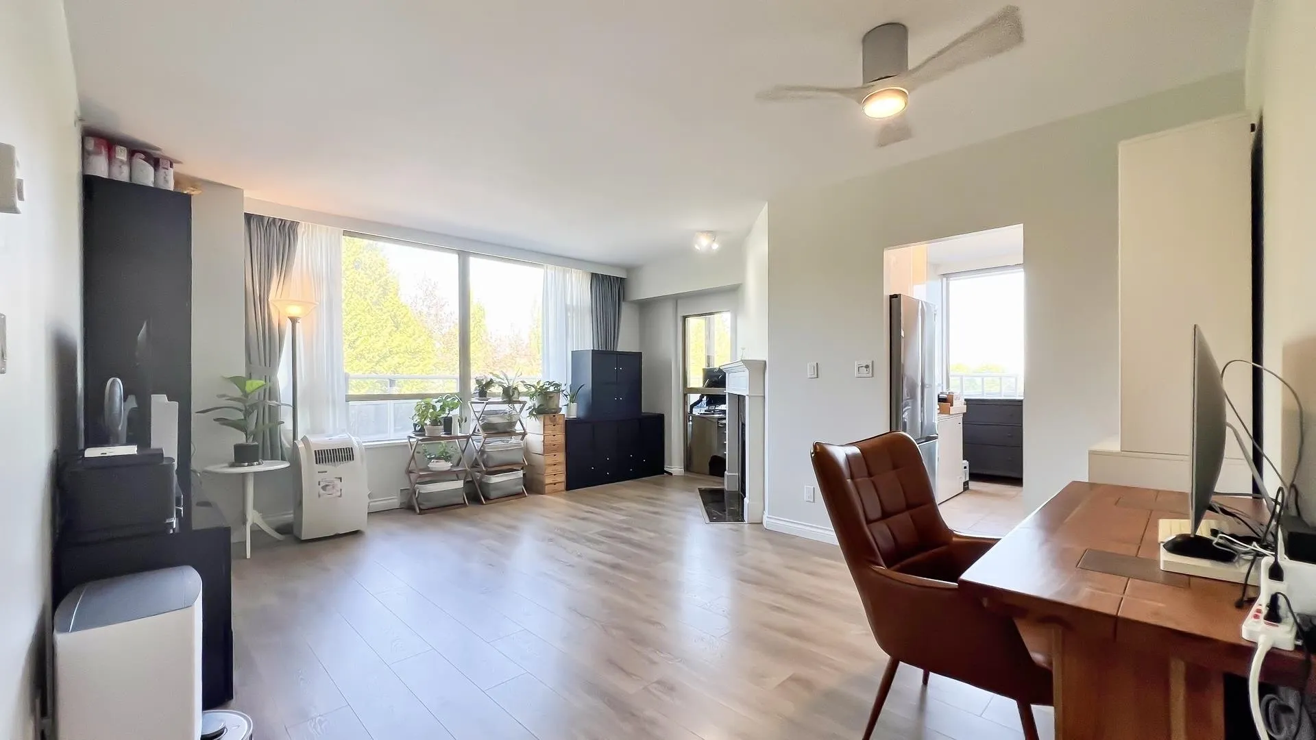 202 2580 Tolmie Street