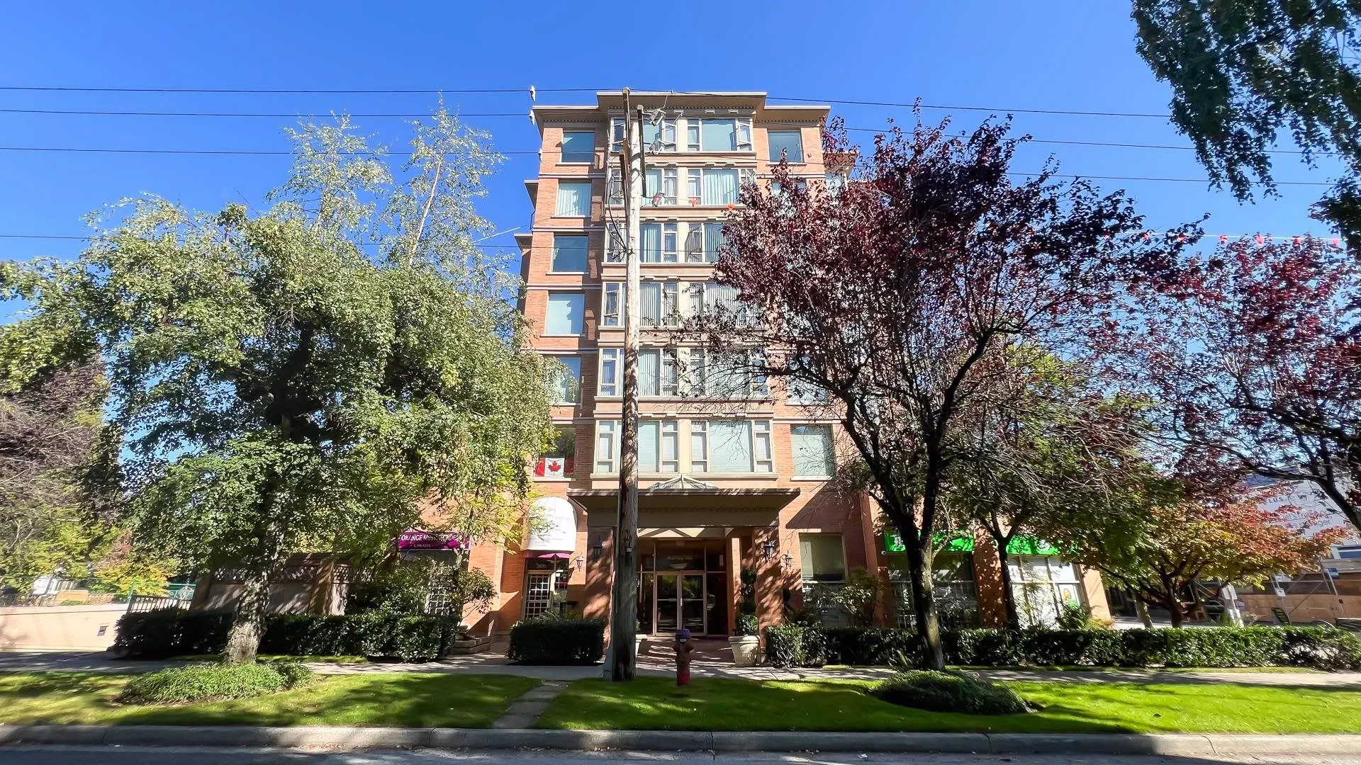 202 2580 Tolmie Street