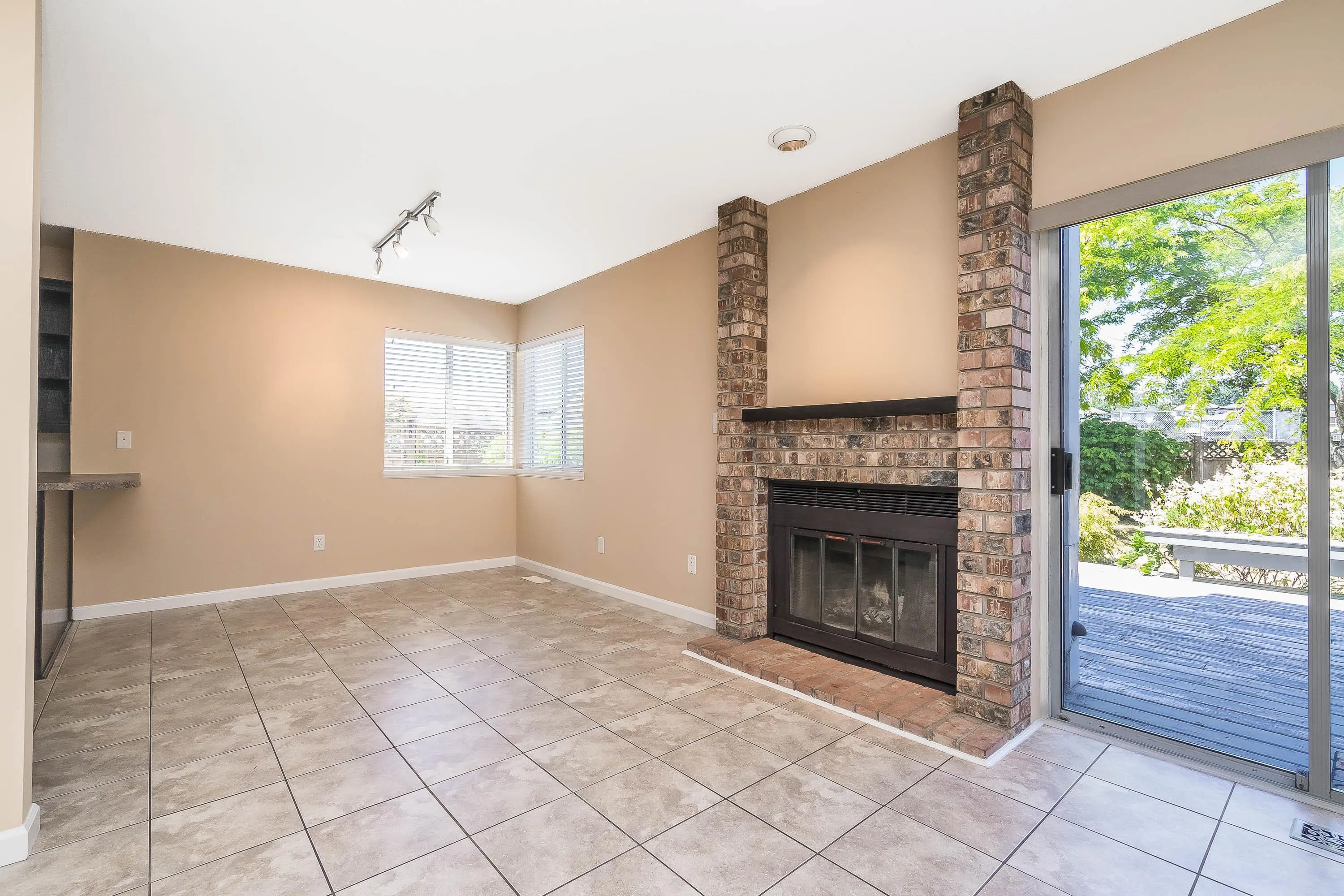 915 Citadel Drive