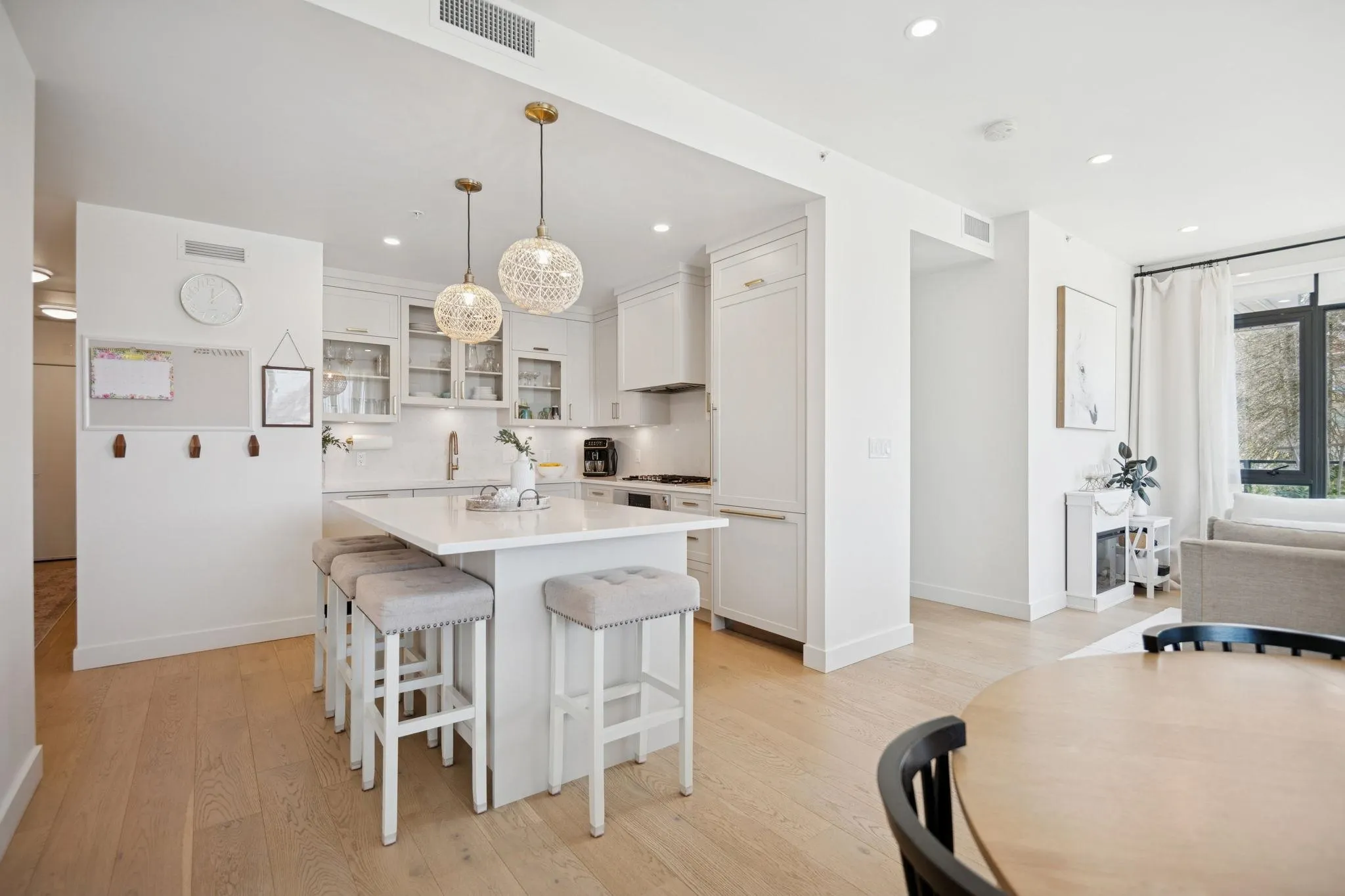 510 4427 Cambie Street