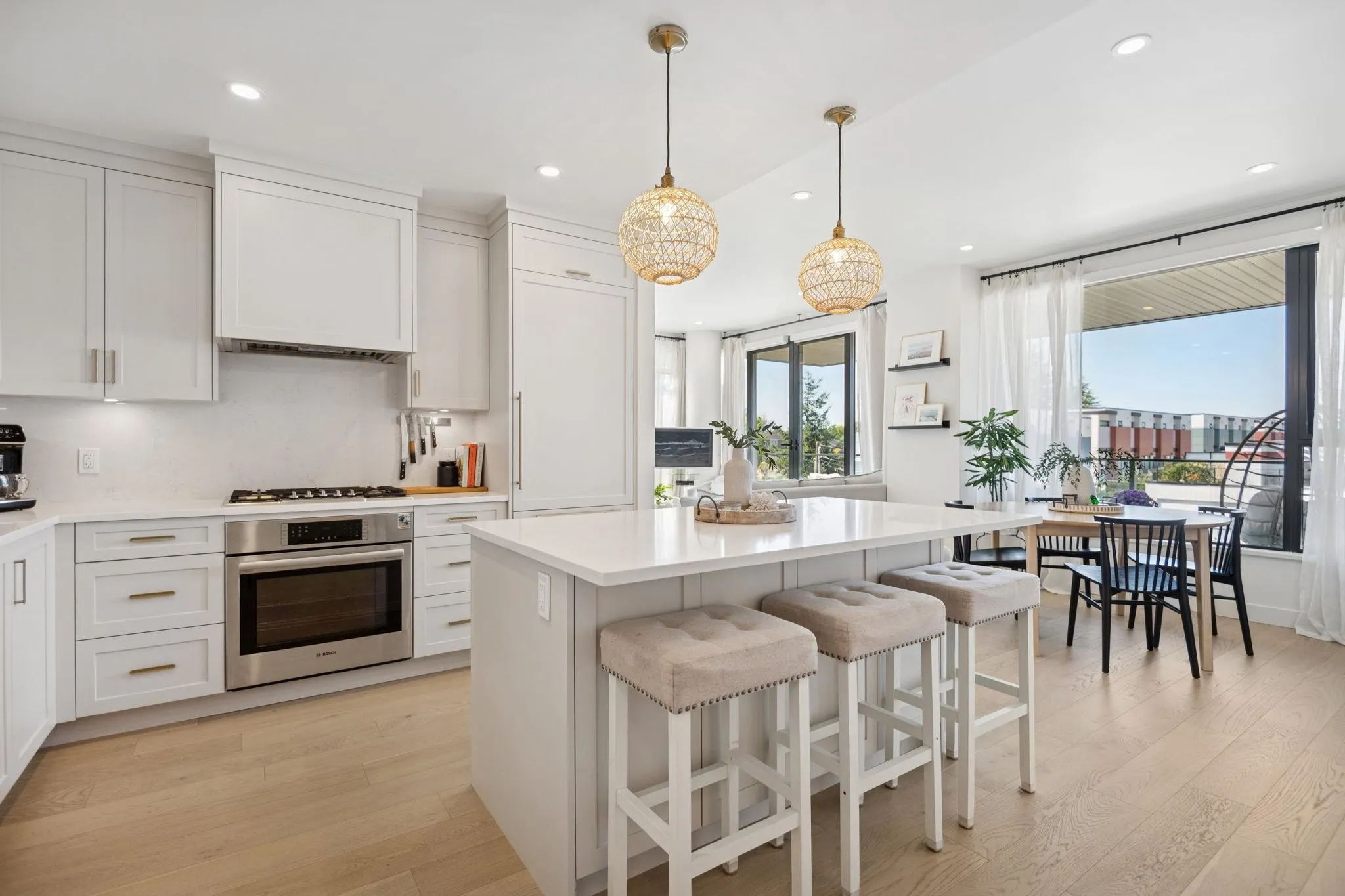 510 4427 Cambie Street