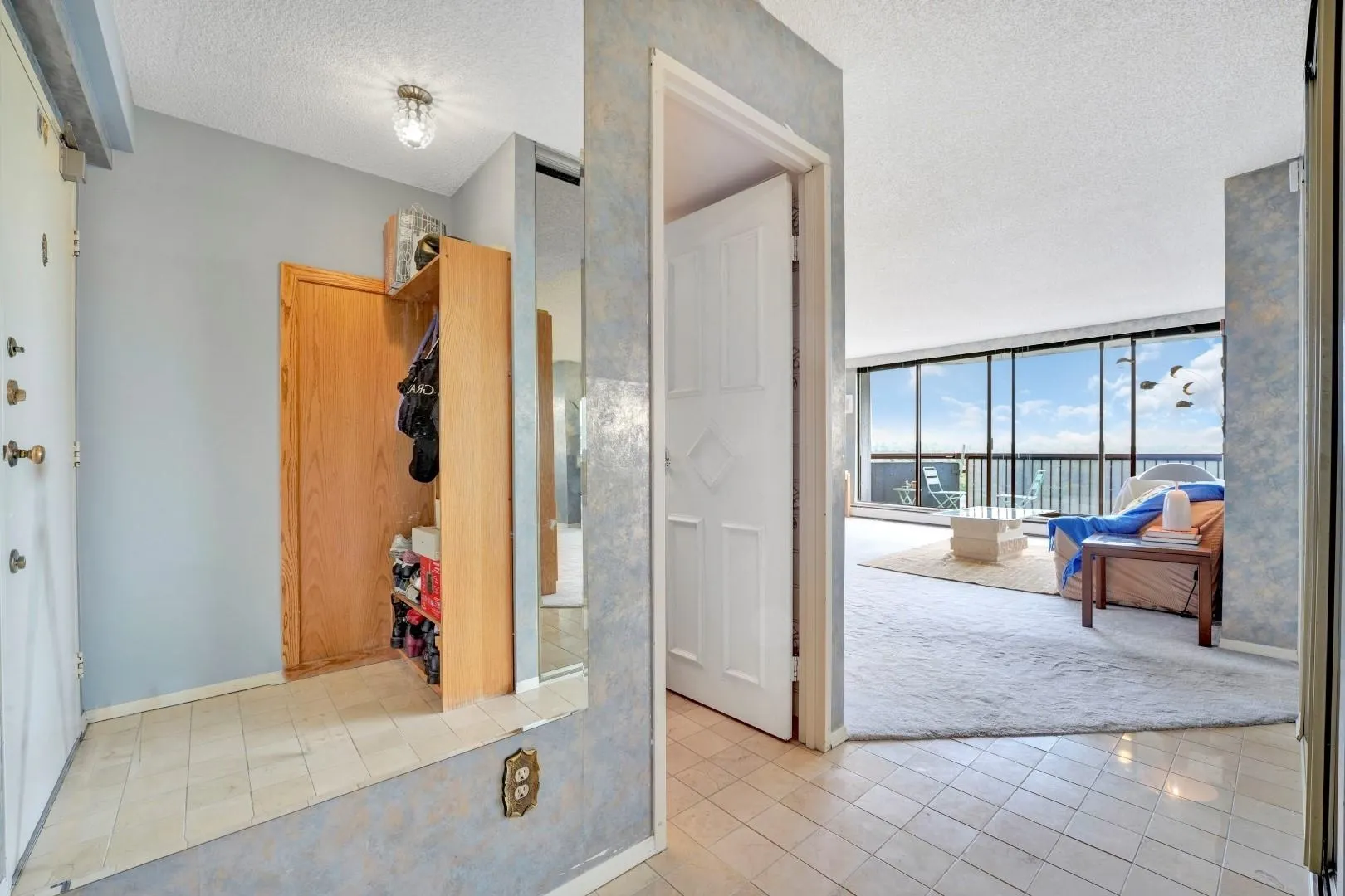 1104 2445 W 3rd Avenue