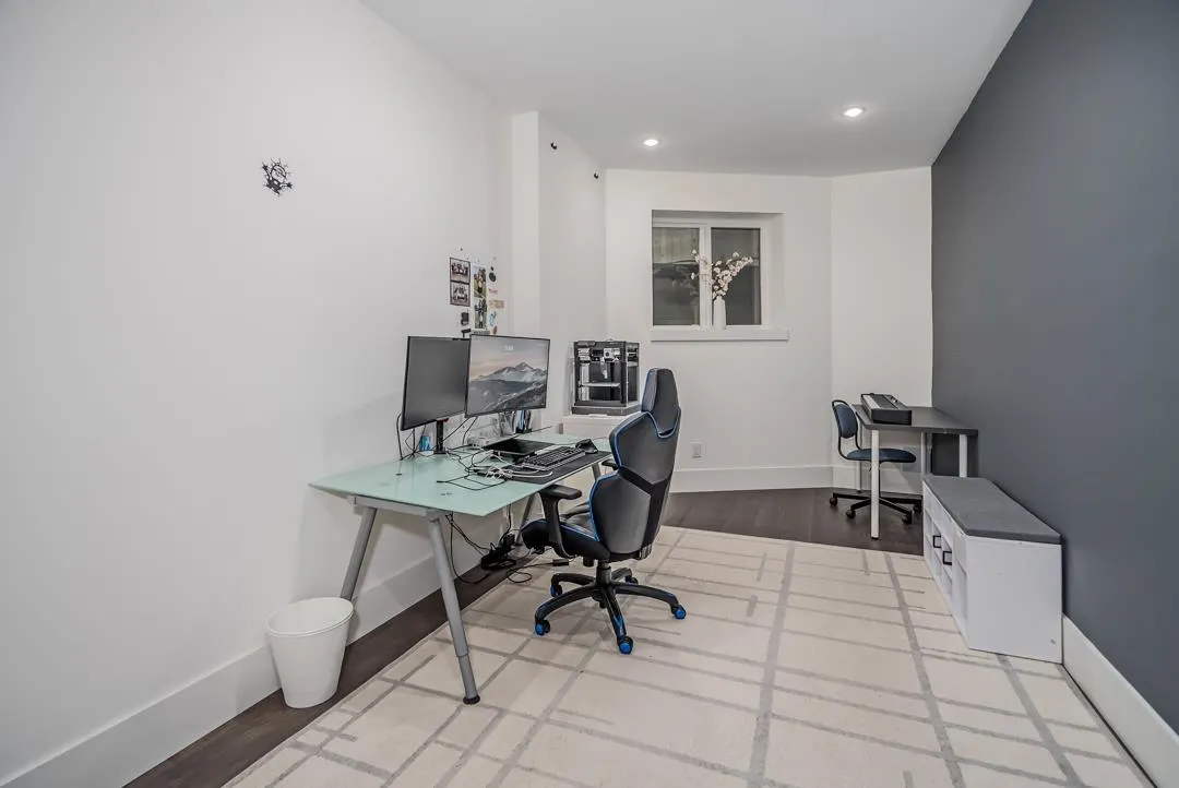 15960 105a Avenue