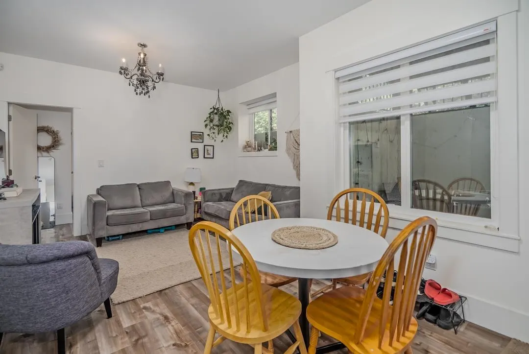 15960 105a Avenue