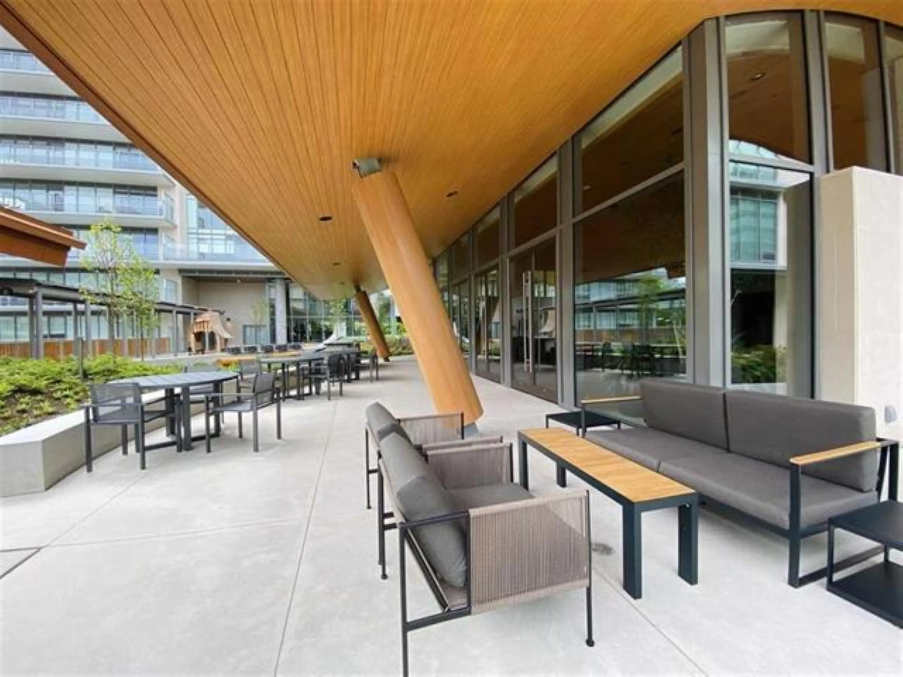 1009 6622 Pearson Way