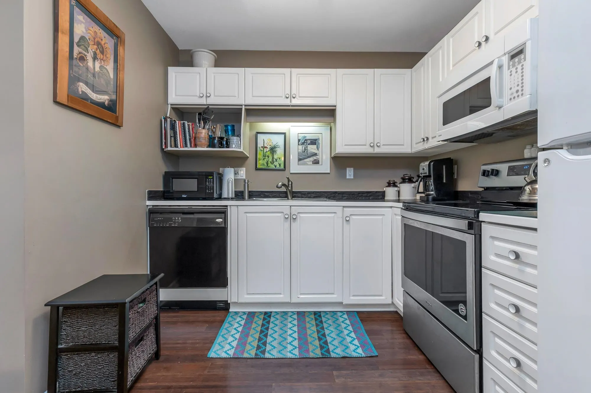 305 7554 Briskham Street