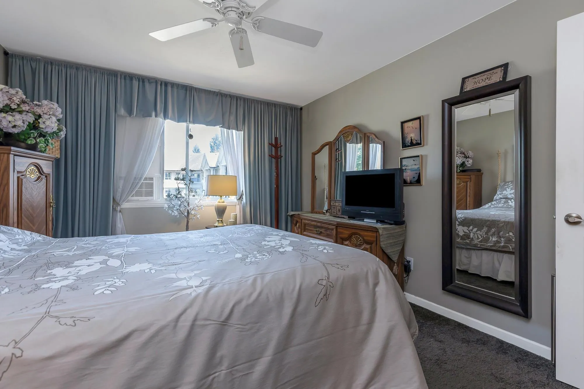 305 7554 Briskham Street