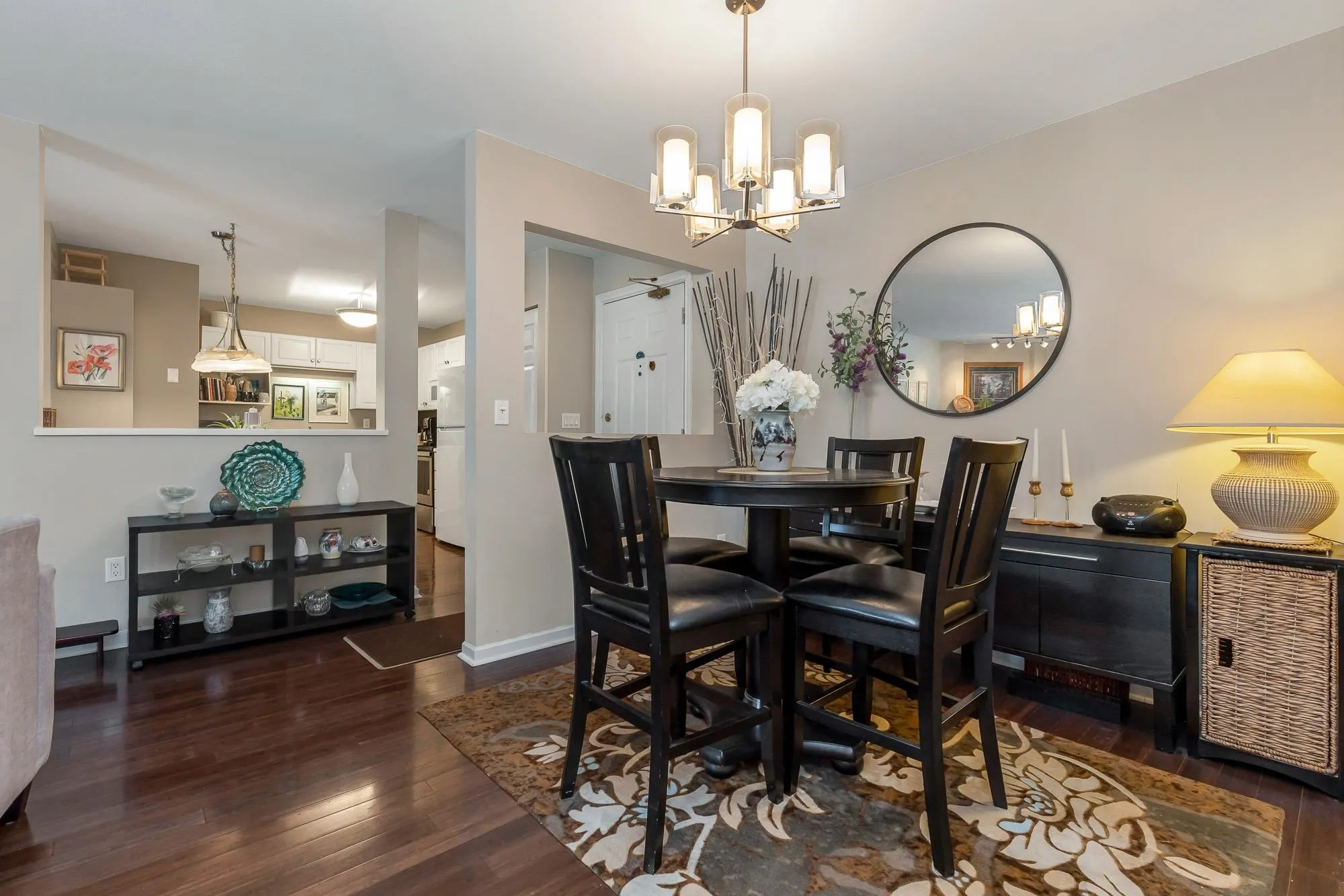 305 7554 Briskham Street