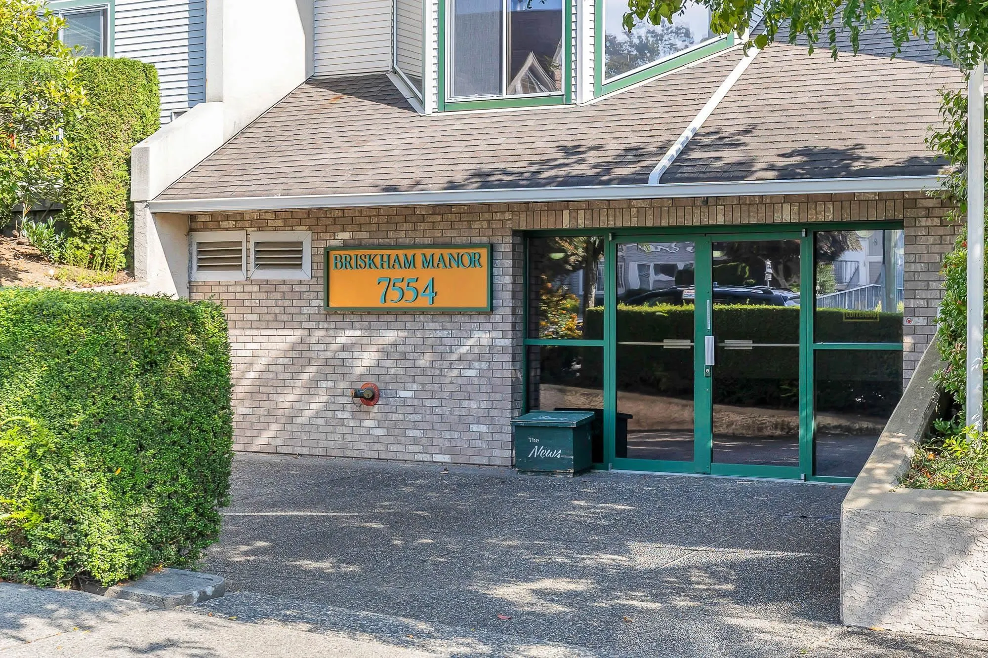 305 7554 Briskham Street