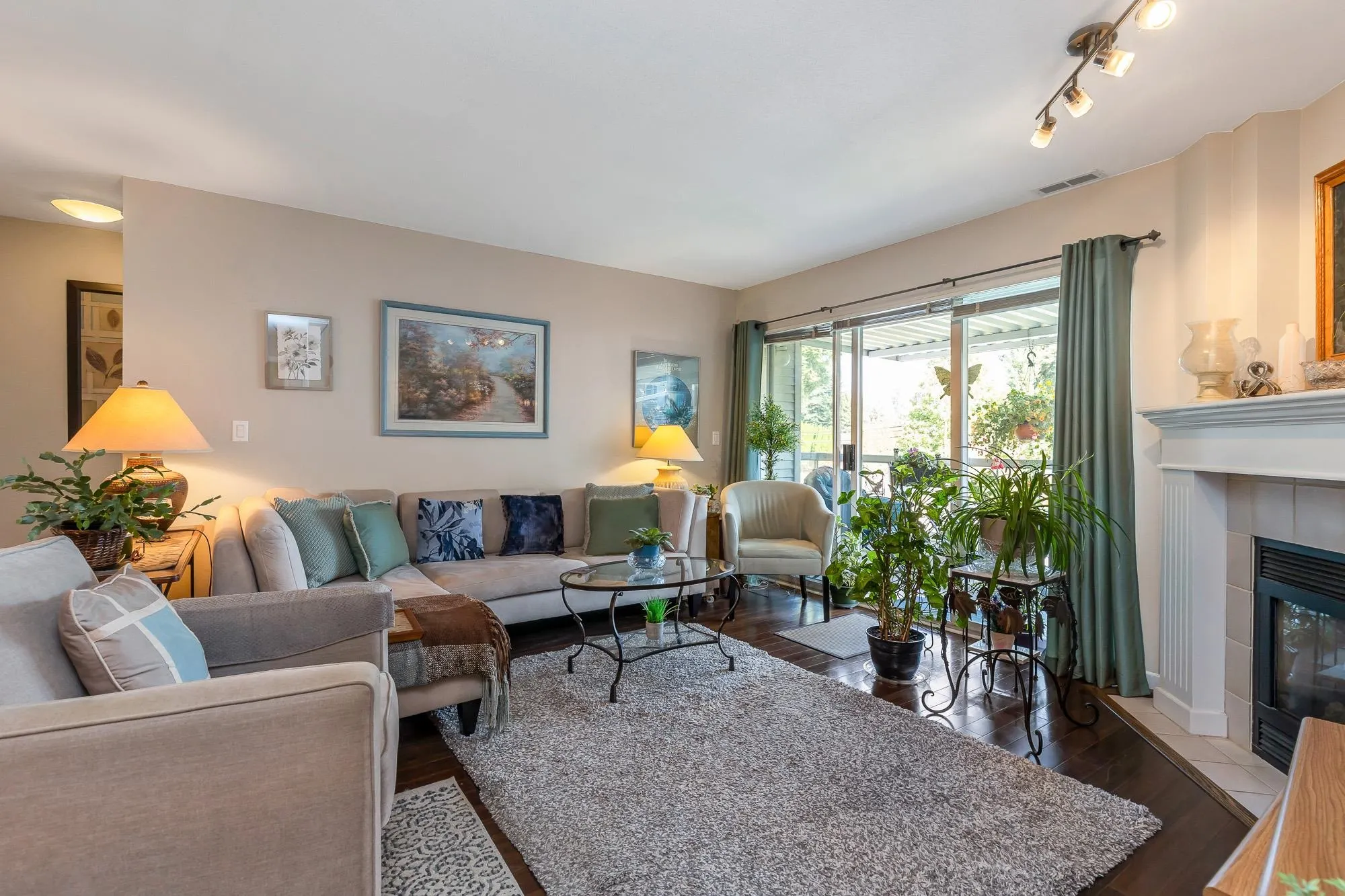 305 7554 Briskham Street