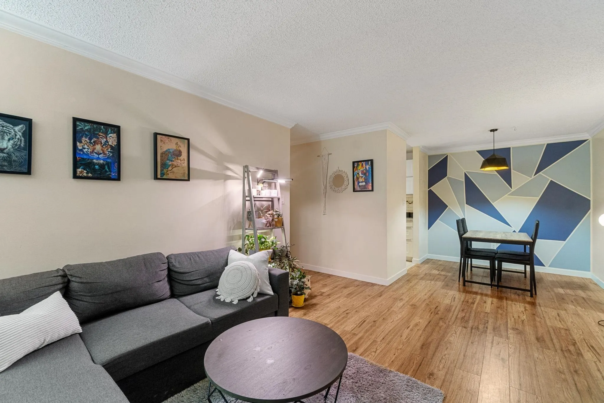 118 7431 Minoru Boulevard