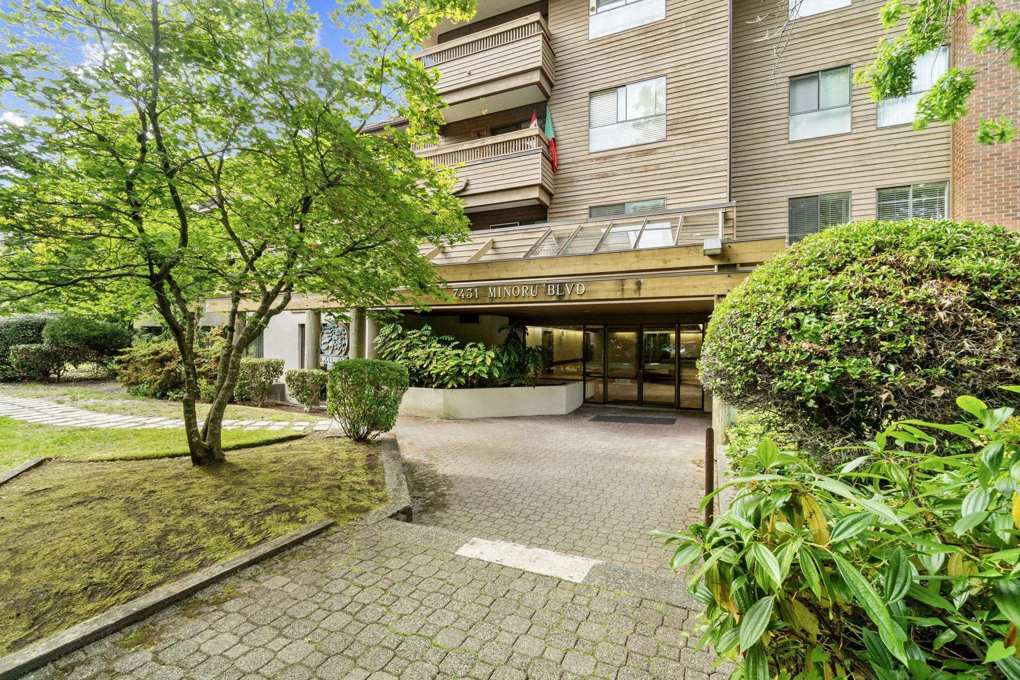 118 7431 Minoru Boulevard