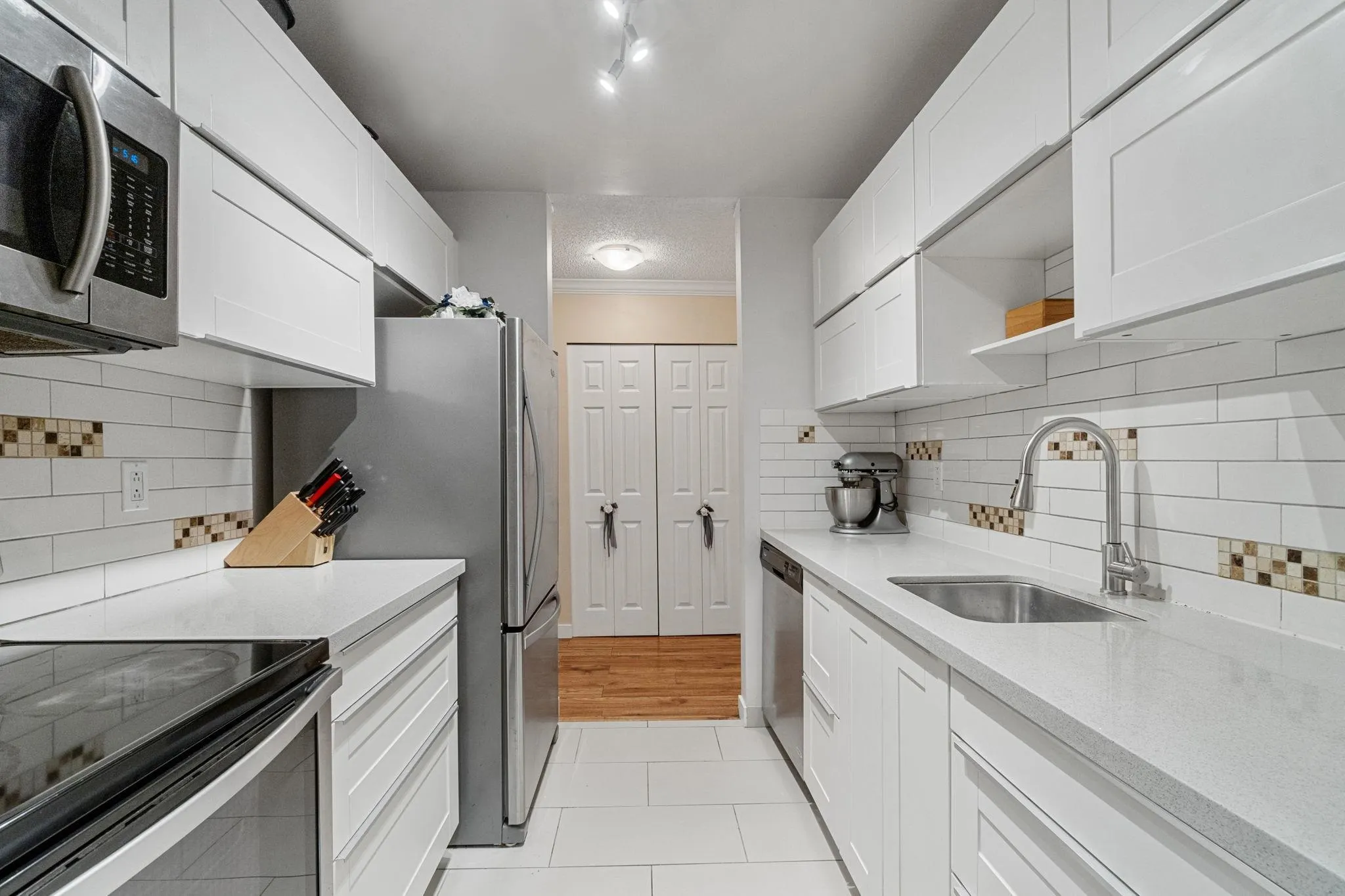 118 7431 Minoru Boulevard