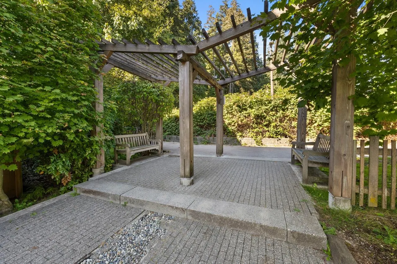 310 3294 Mt Seymour Parkway