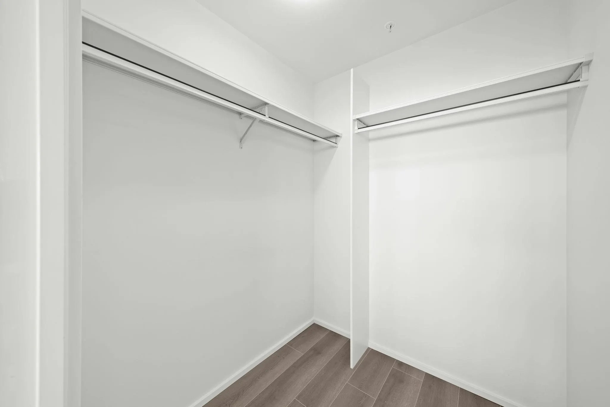 5606 4510 Halifax Way