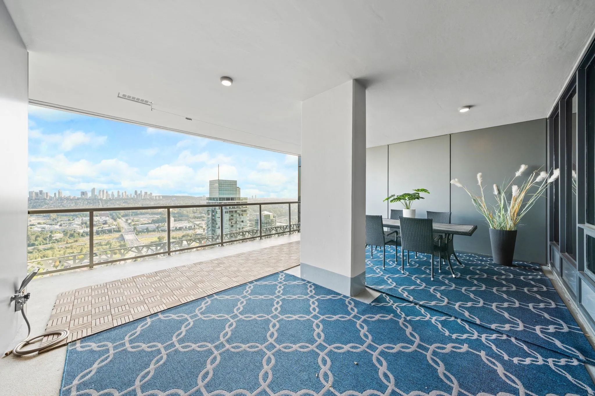 5606 4510 Halifax Way