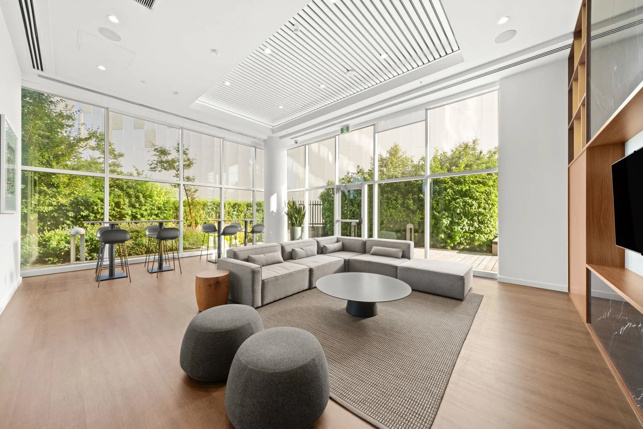 5606 4510 Halifax Way