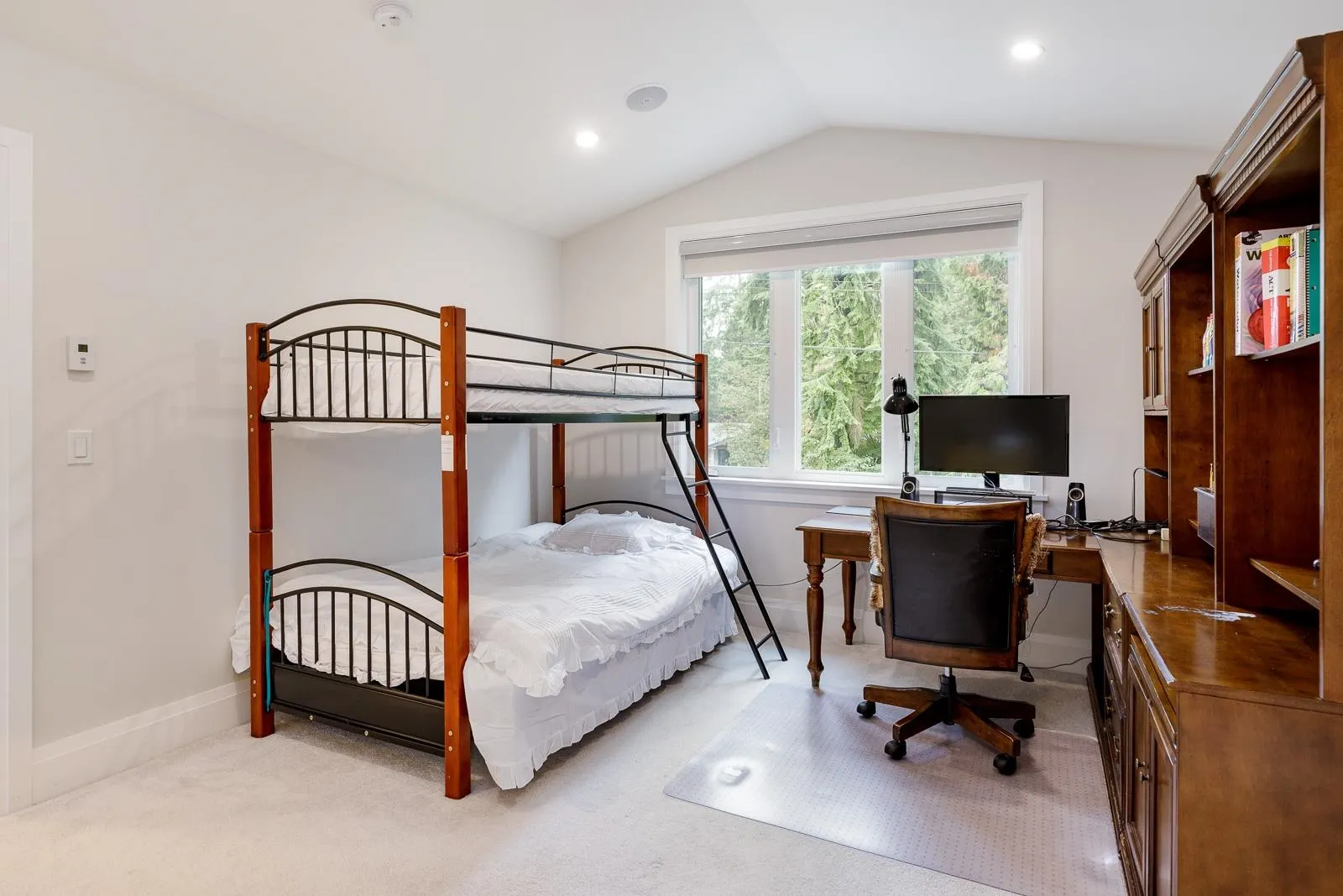 1393 Greenbriar Way