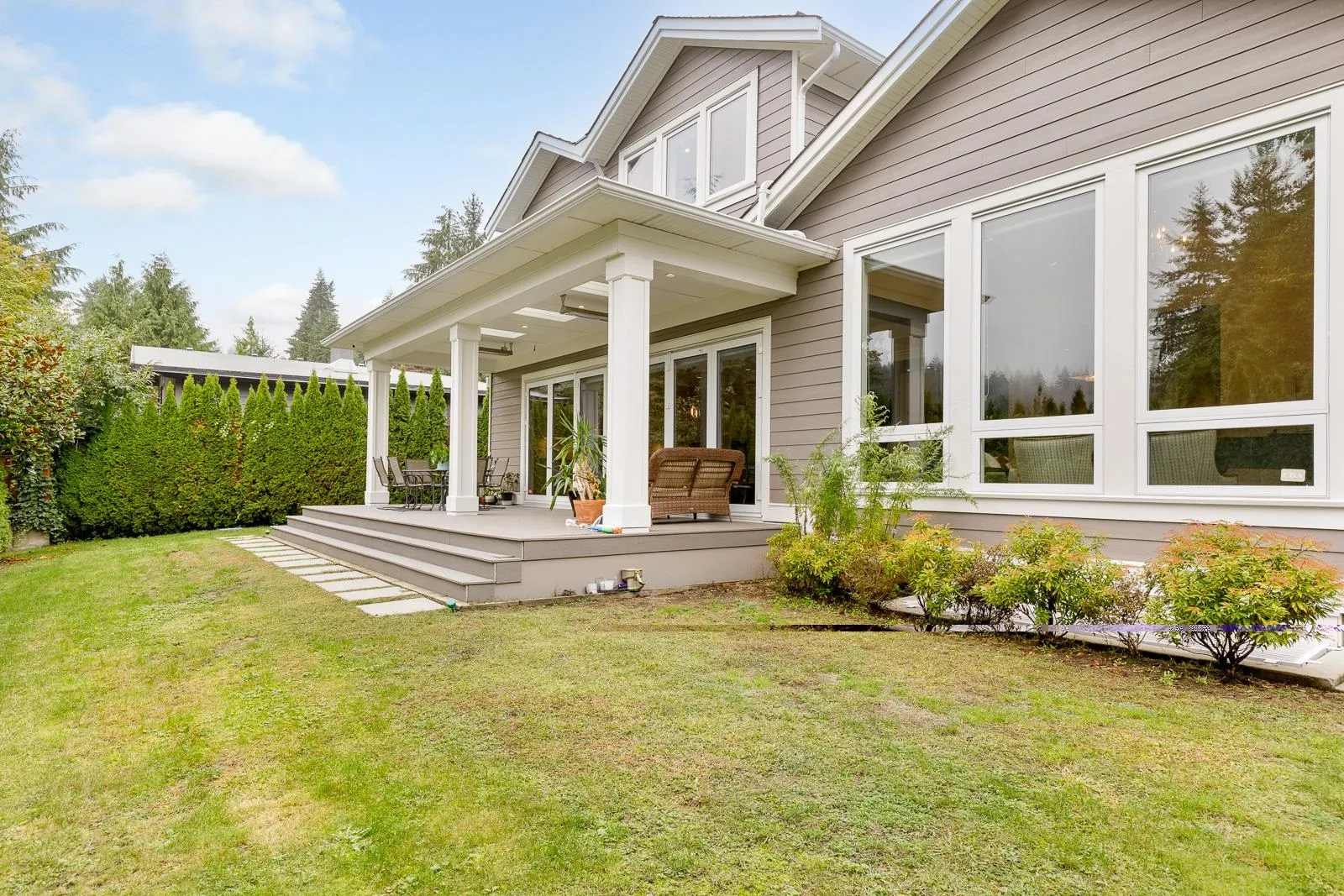 1393 Greenbriar Way