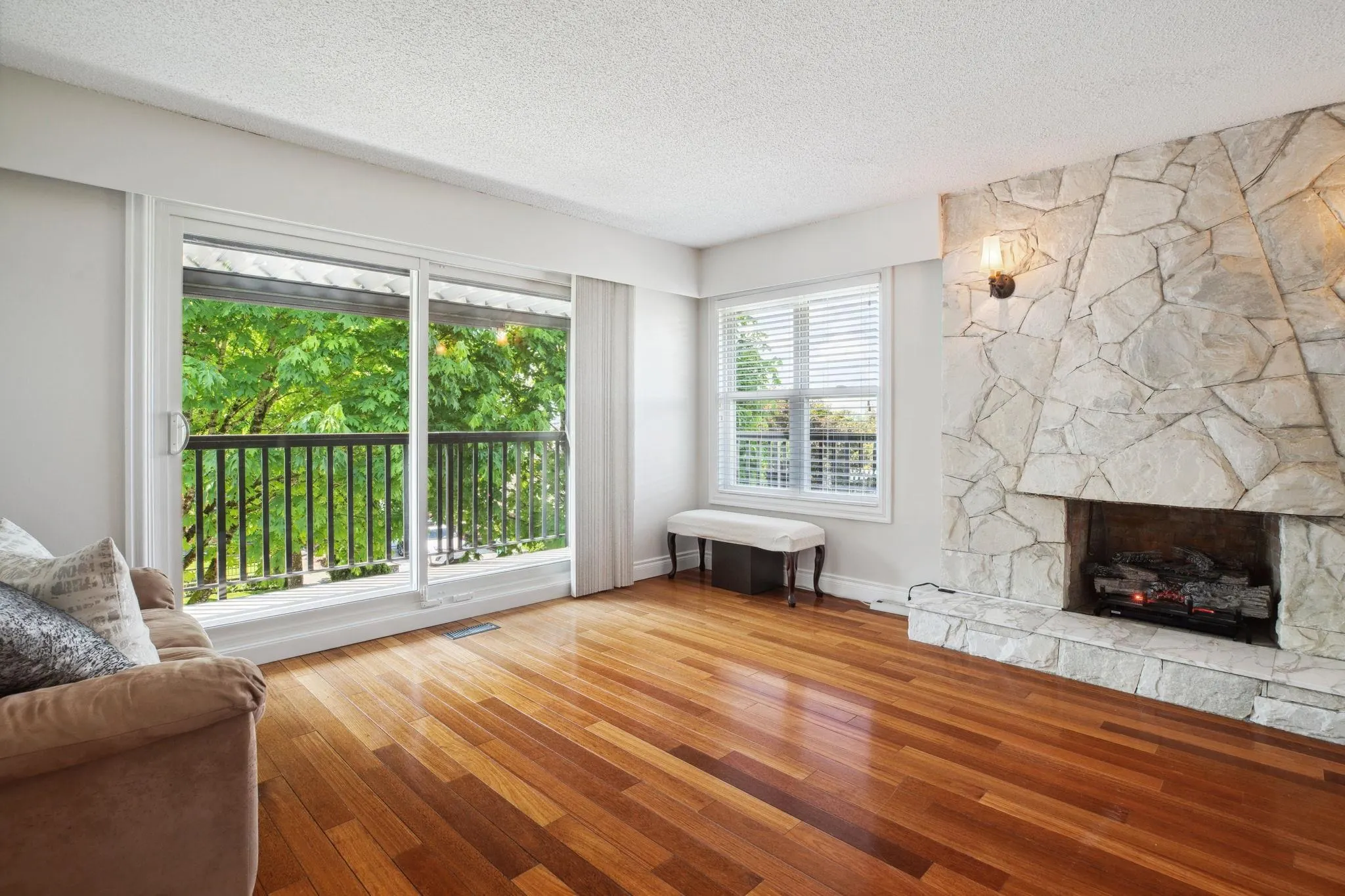 7347 Queenston Court